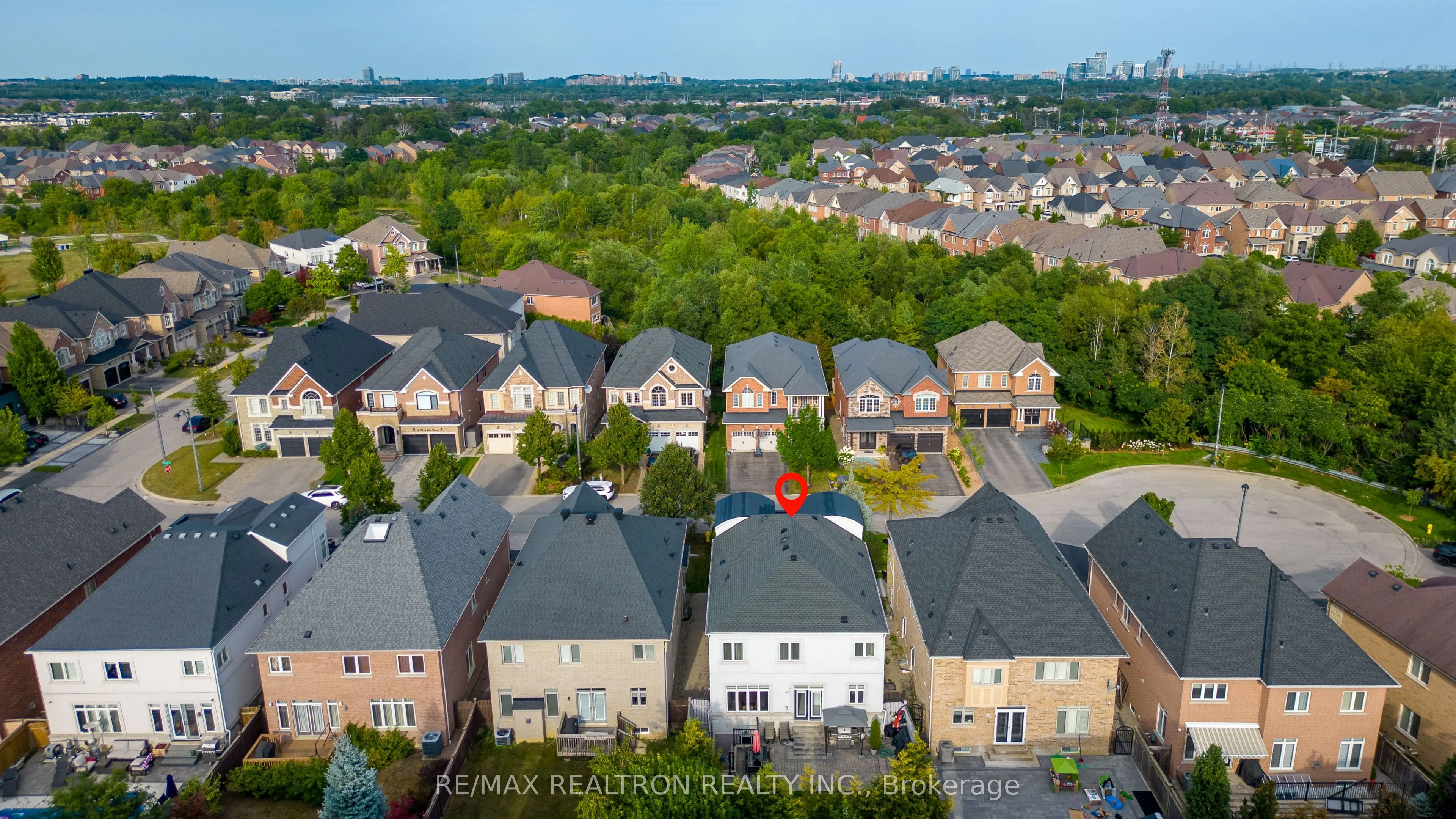 20 Rock Elm Court
