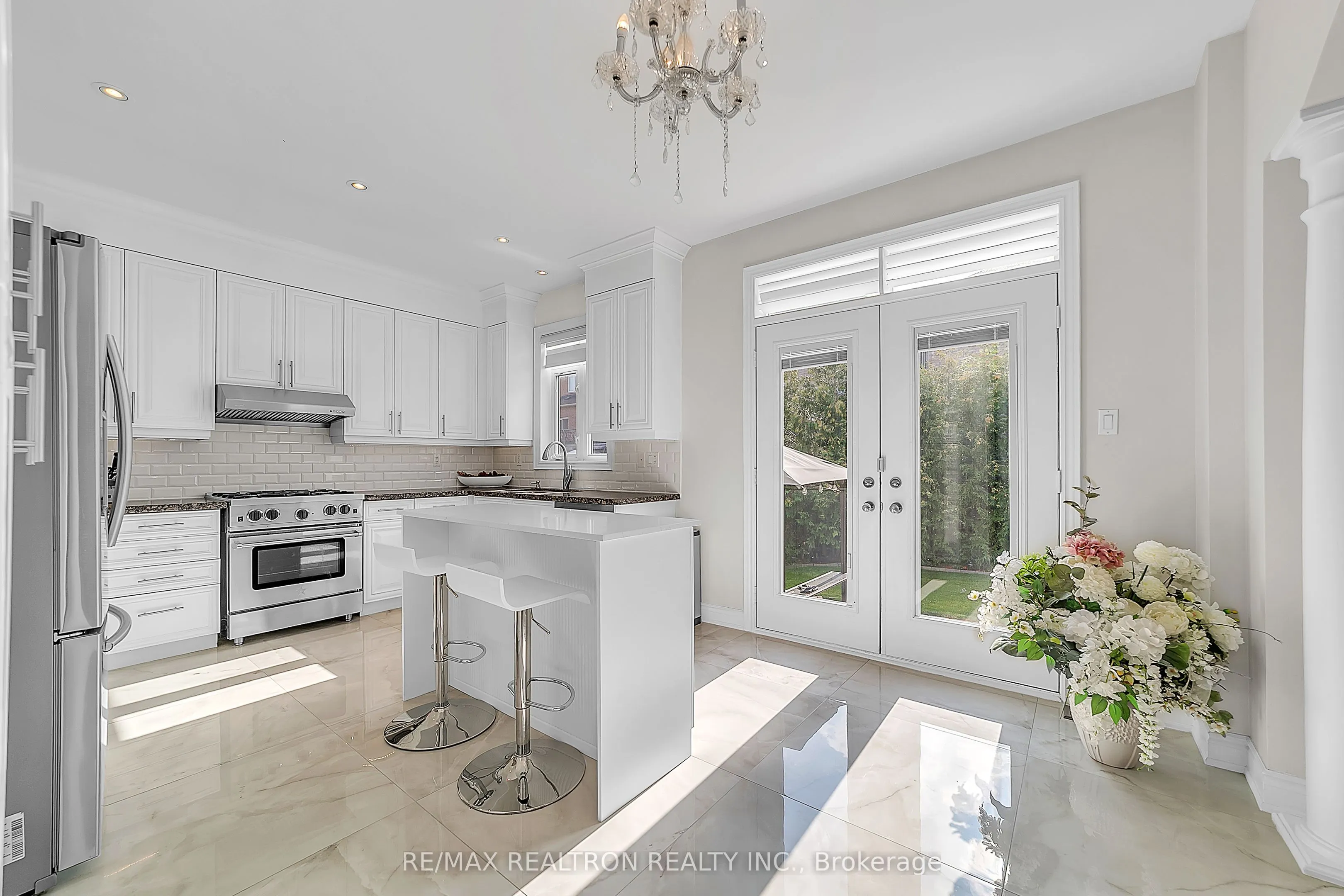 20 Rock Elm Court