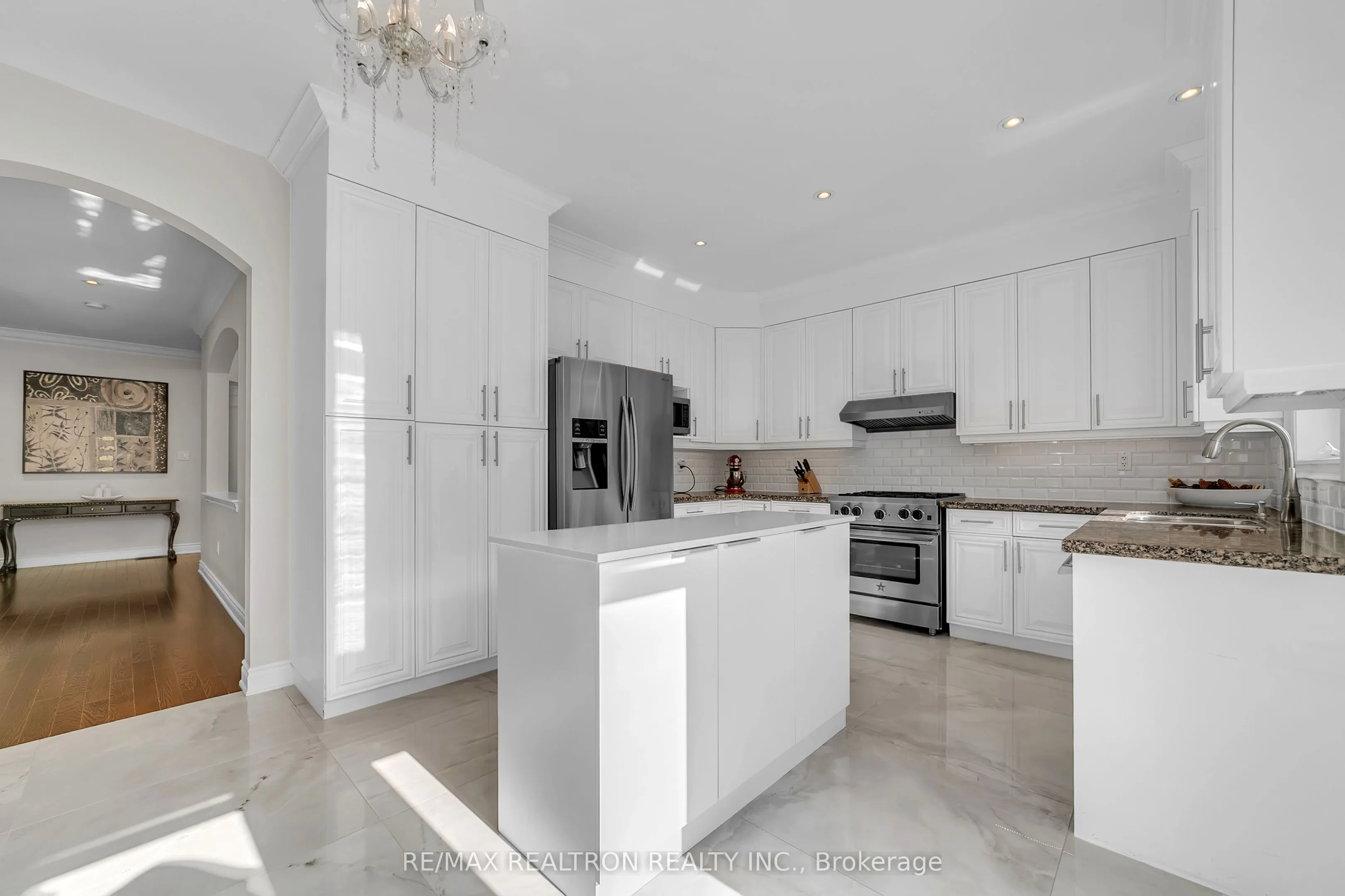 20 Rock Elm Court