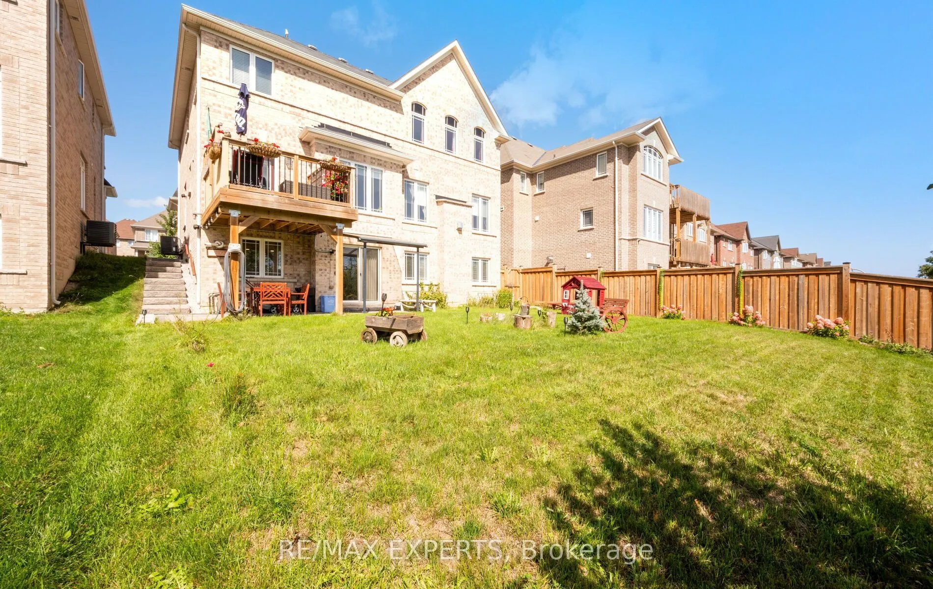 939 Green Street