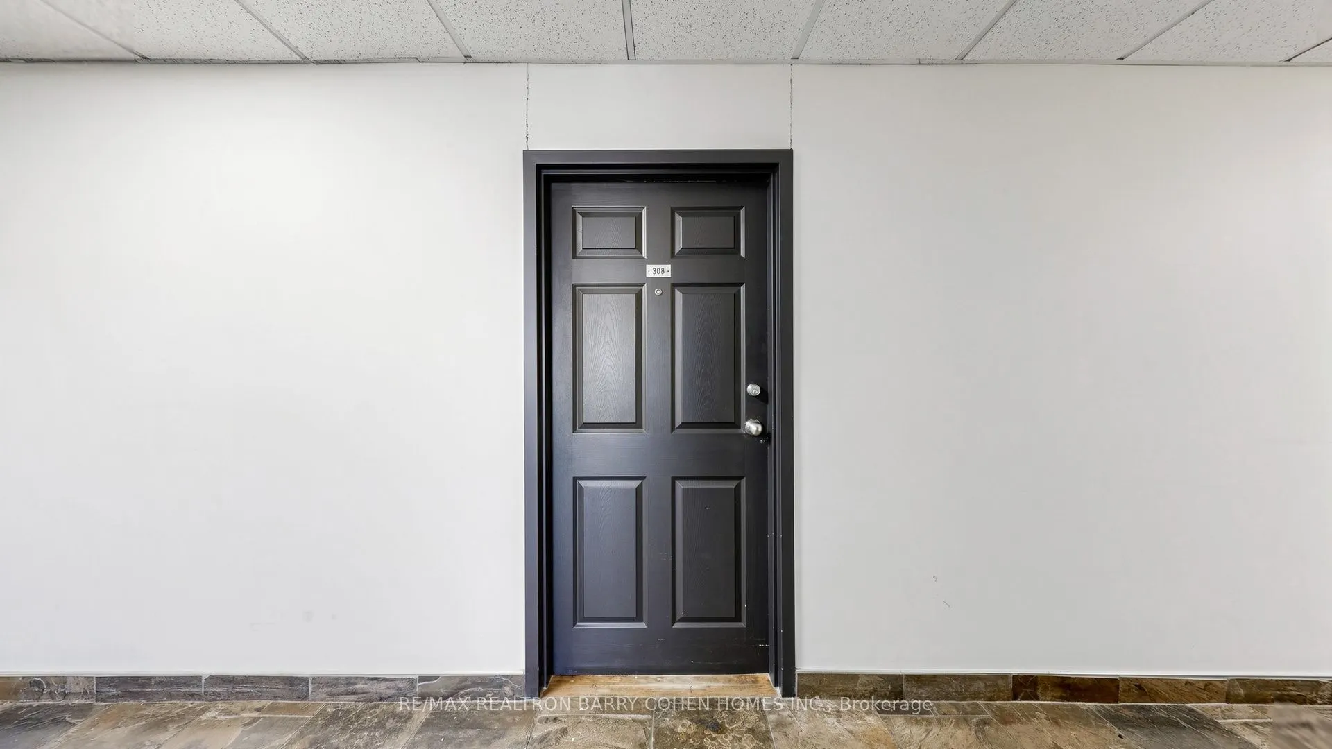 7398 Yonge Street #308