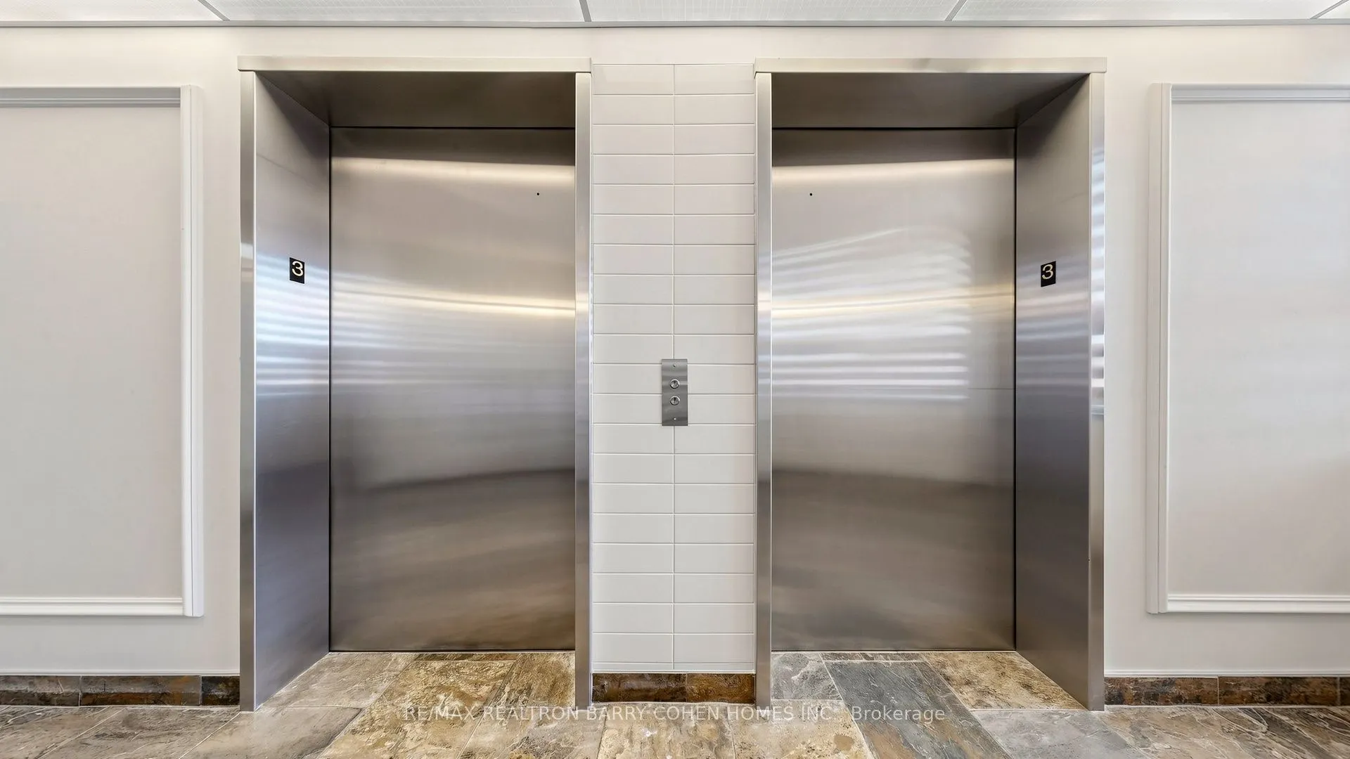 7398 Yonge Street #308