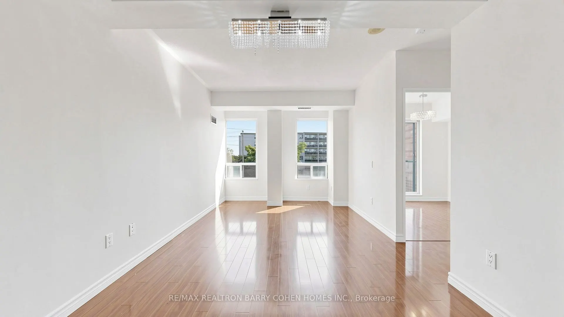 7398 Yonge Street #308