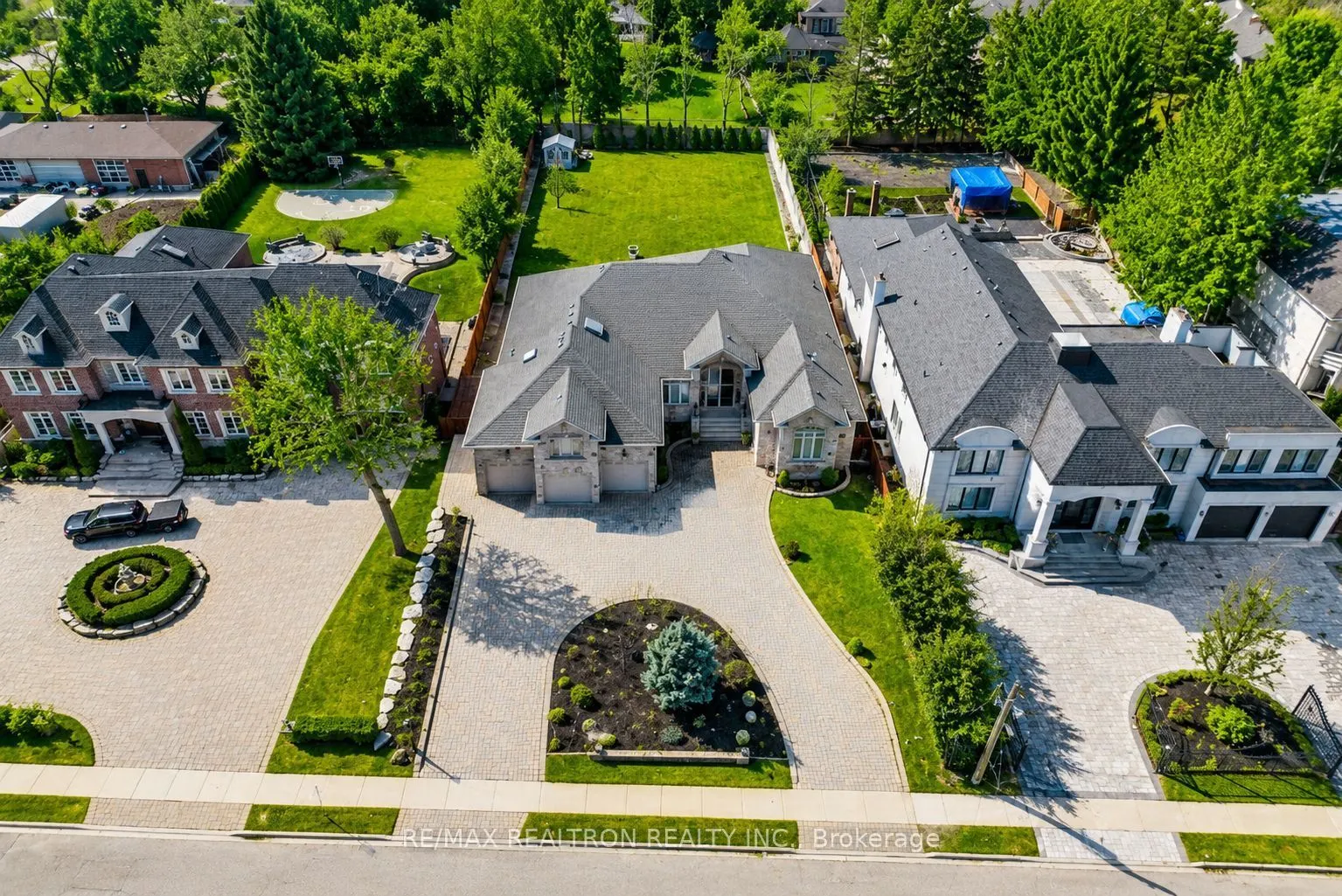 16 Boyle Drive