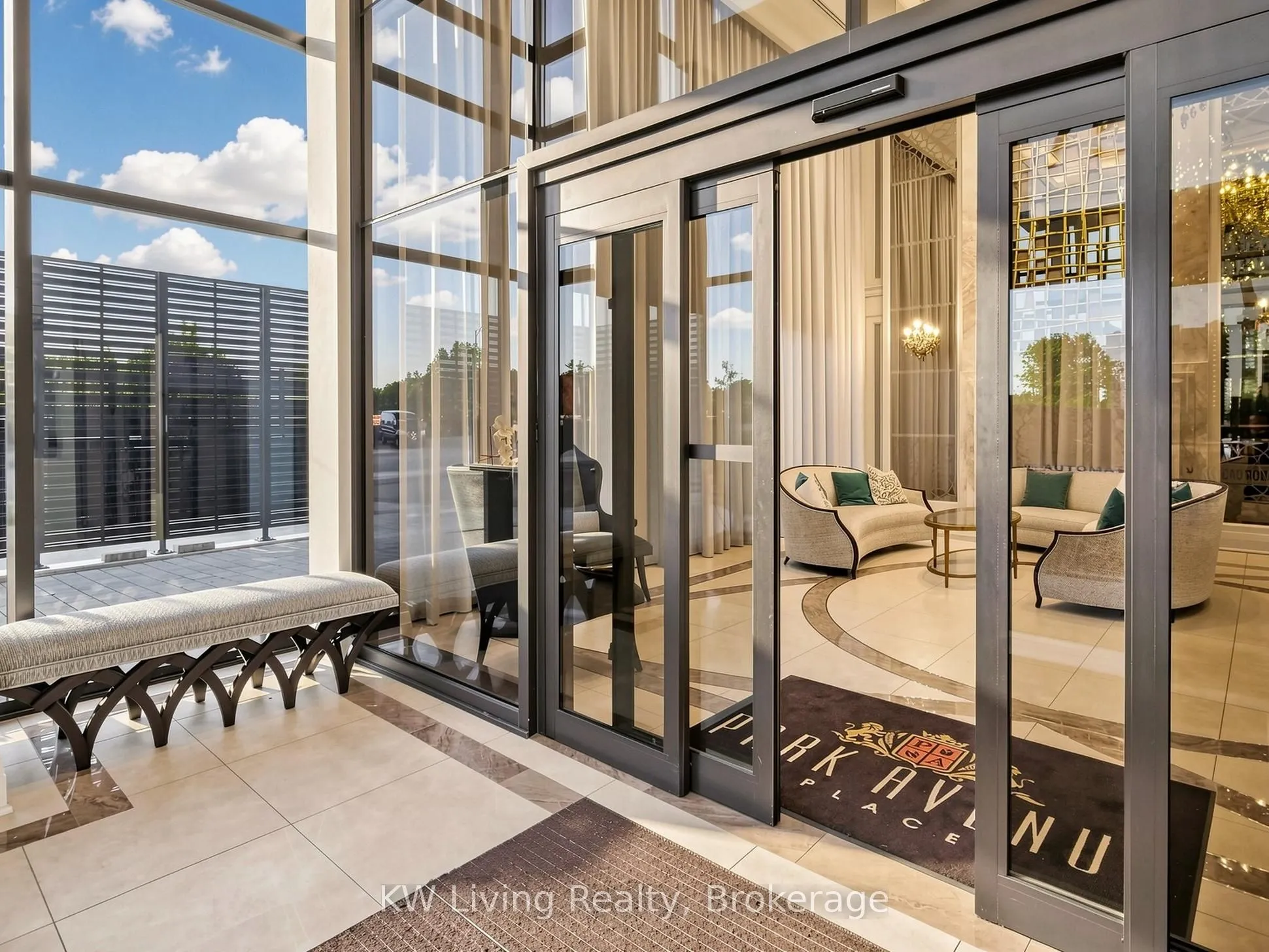 9075 Jane Street #2104