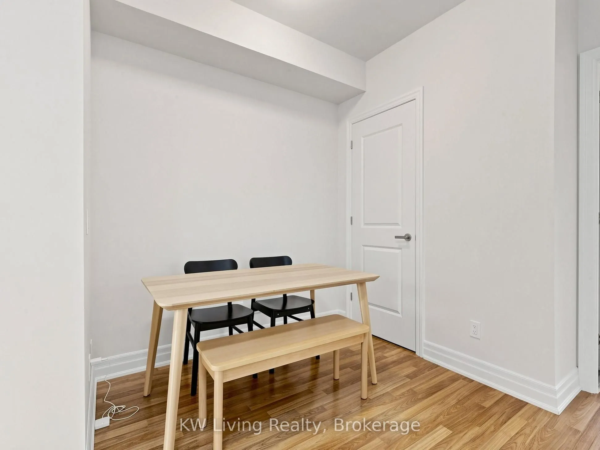 9075 Jane Street #2104