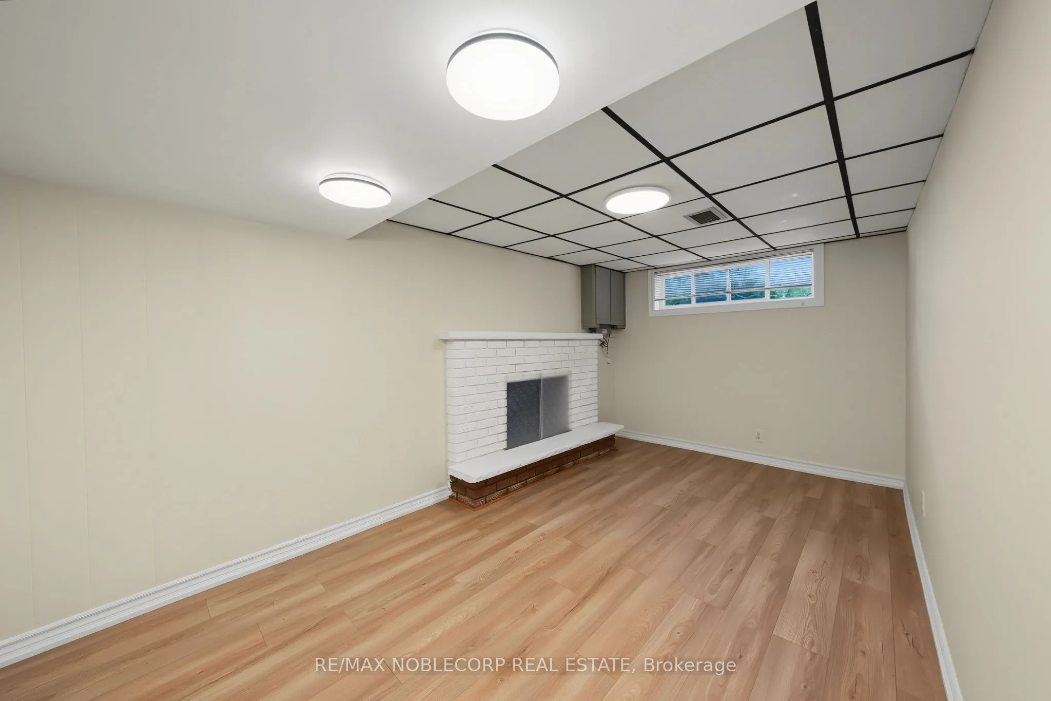 166 Collings Avenue