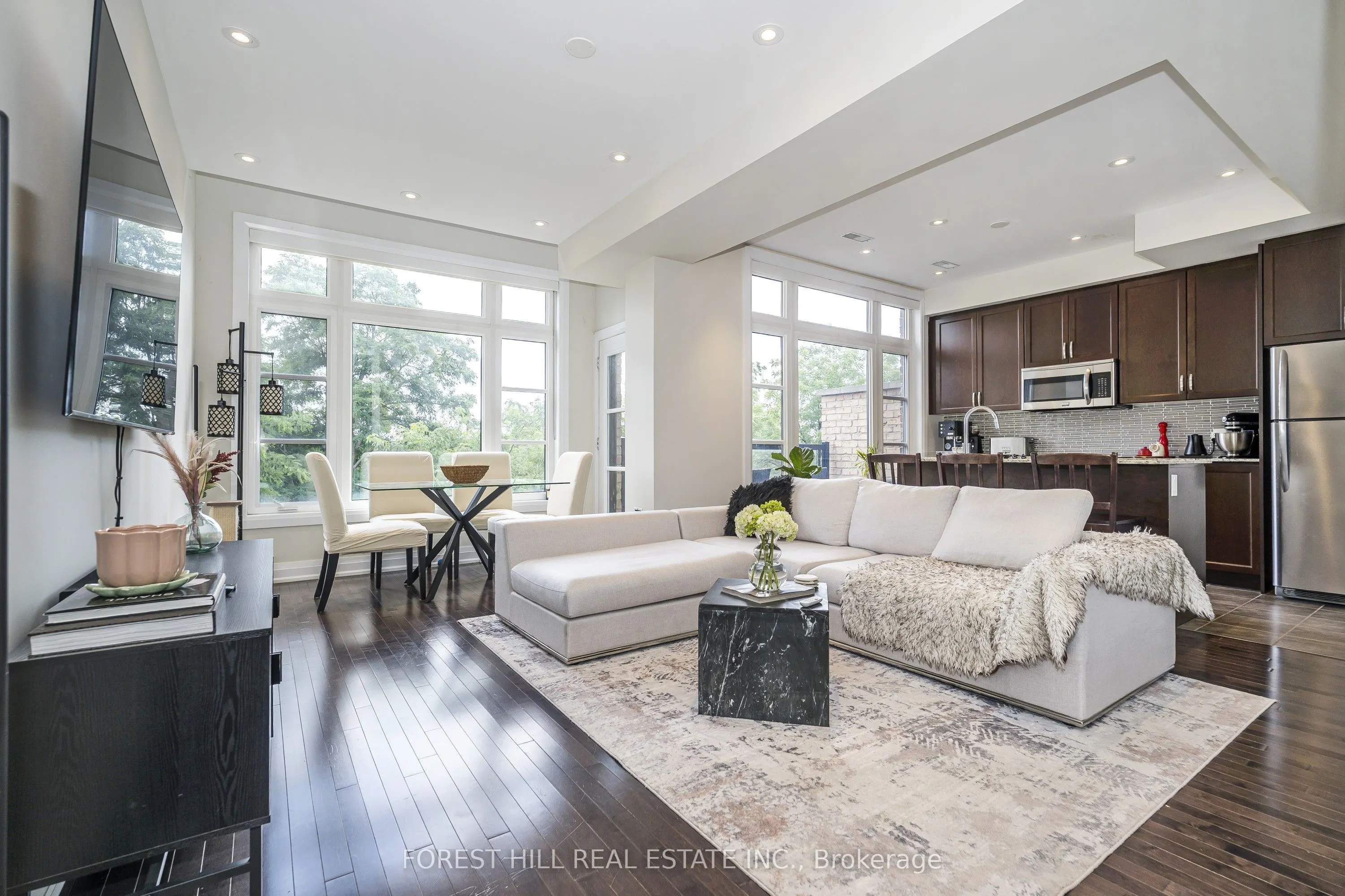 8169 Kipling Avenue #28