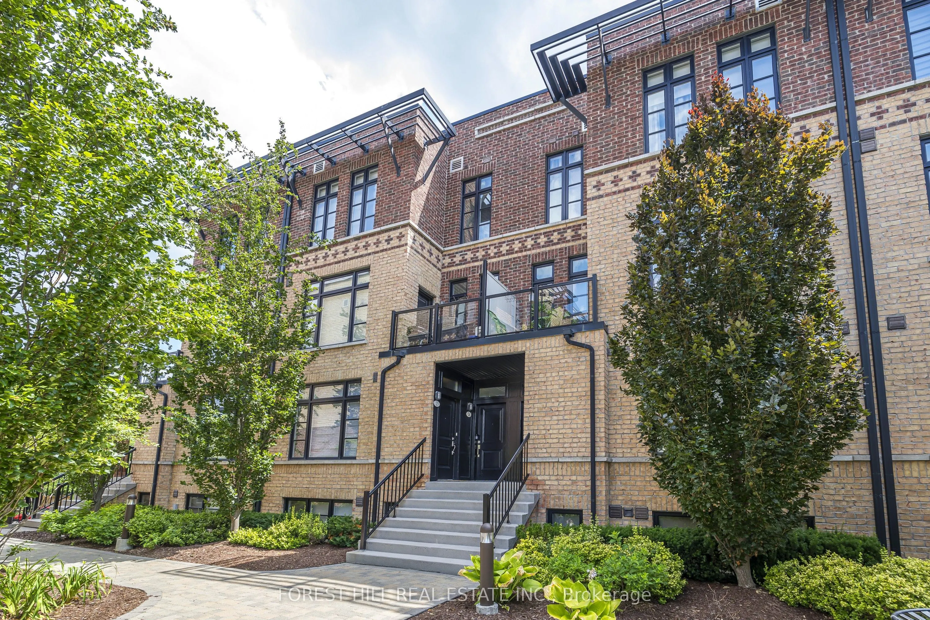 8169 Kipling Avenue #28
