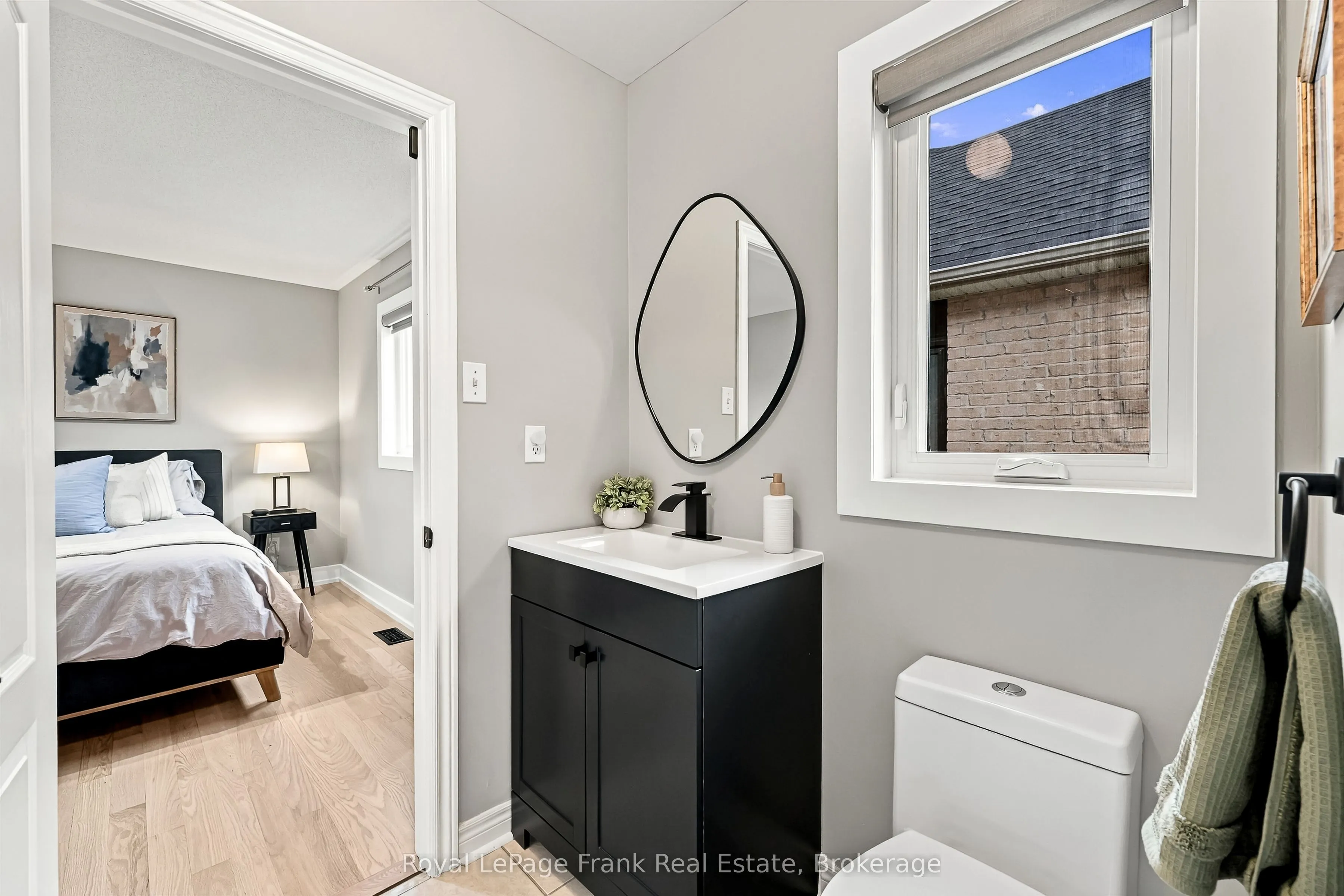 6 Foxbury Road