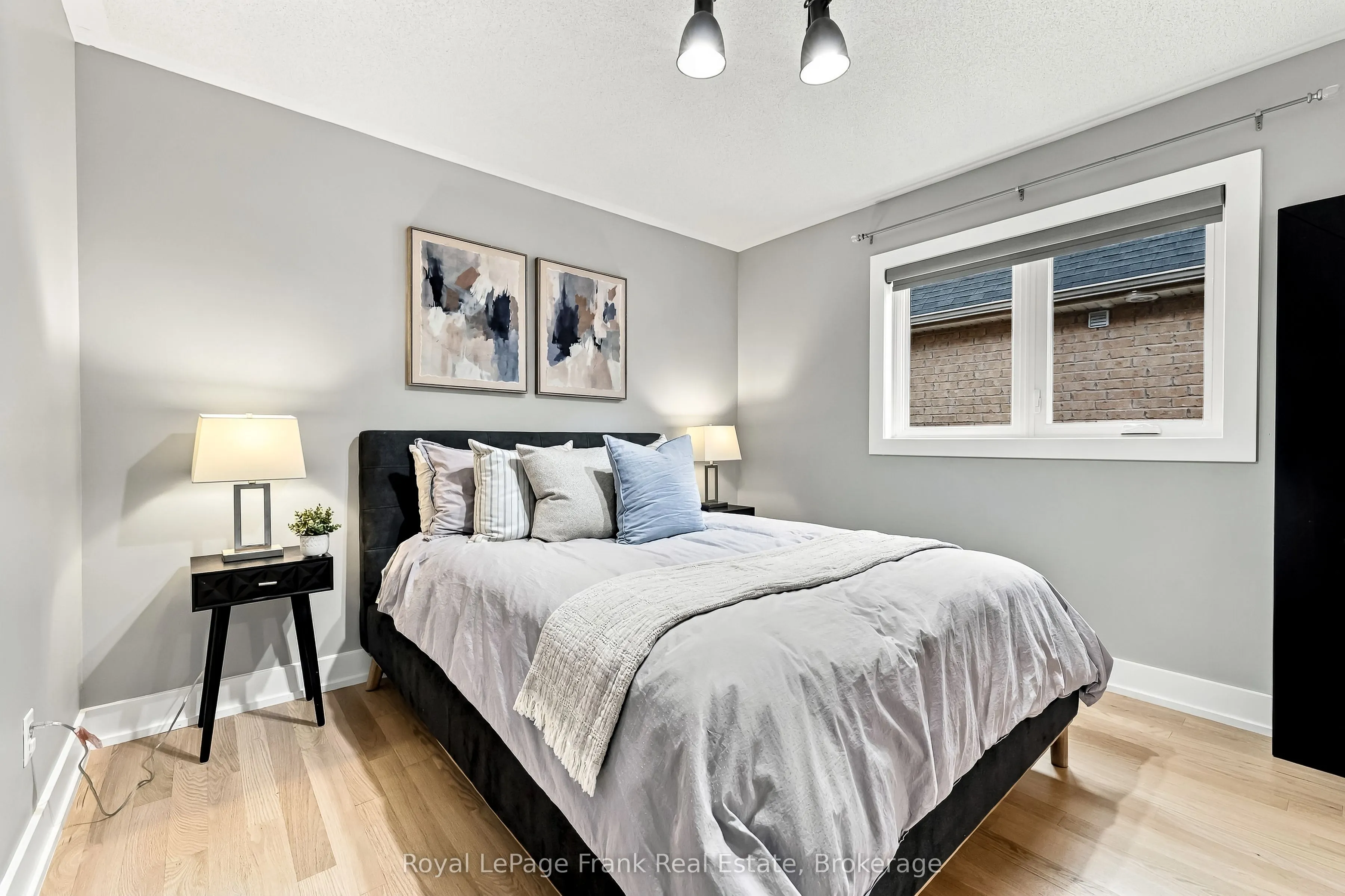 6 Foxbury Road