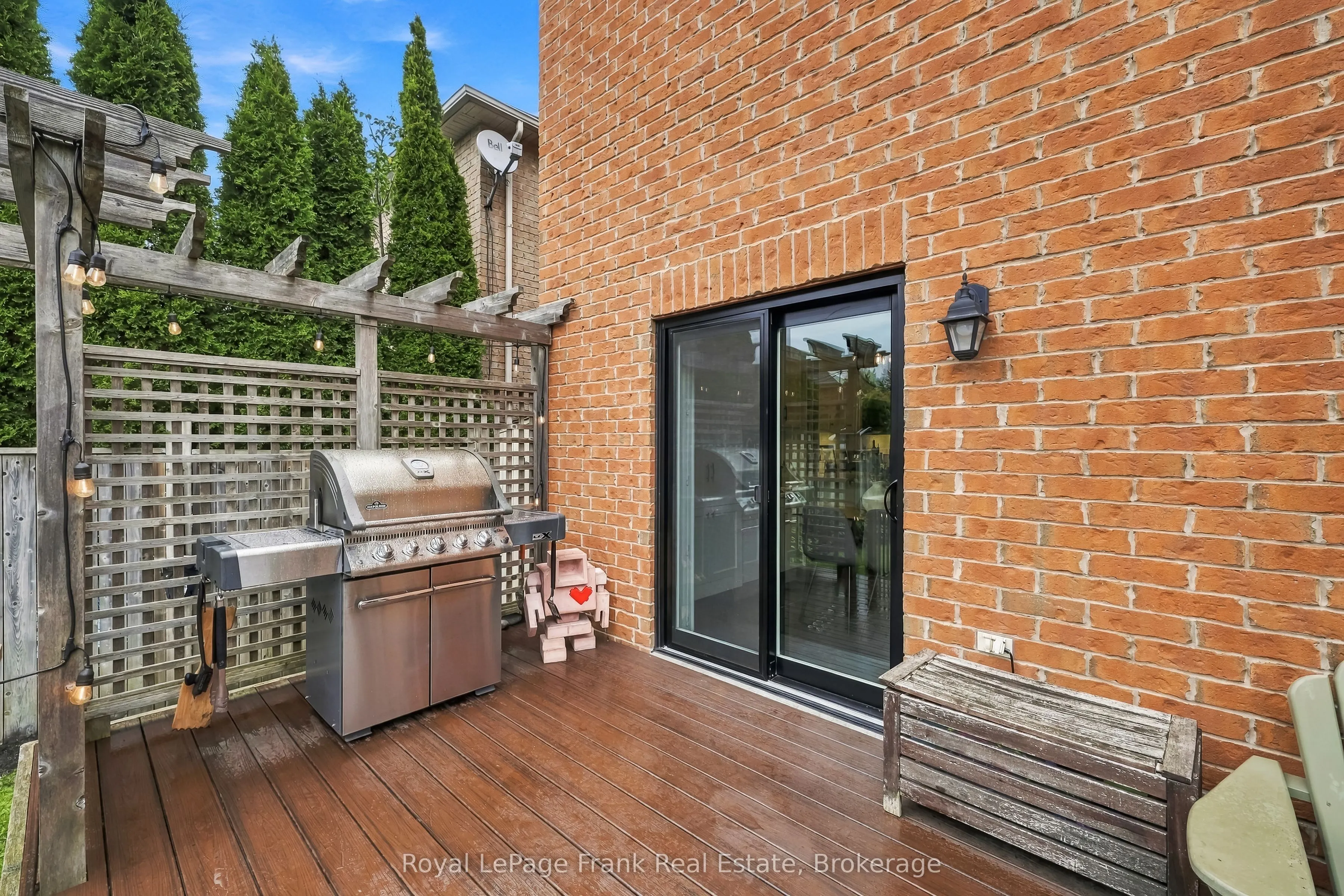 6 Foxbury Road