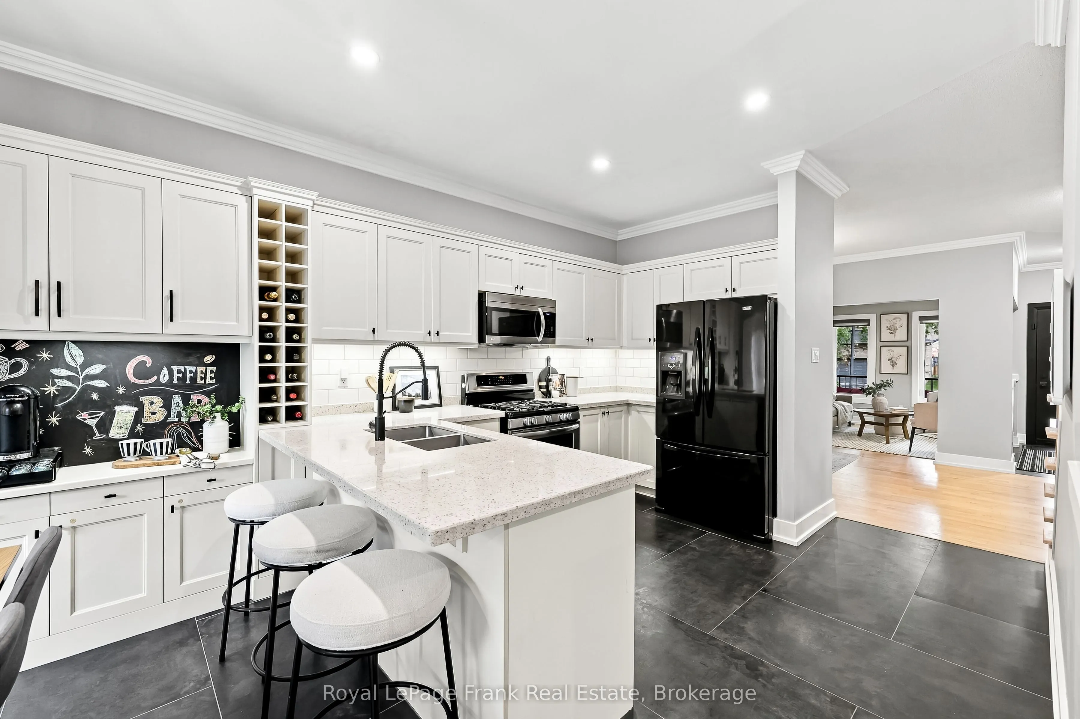 6 Foxbury Road