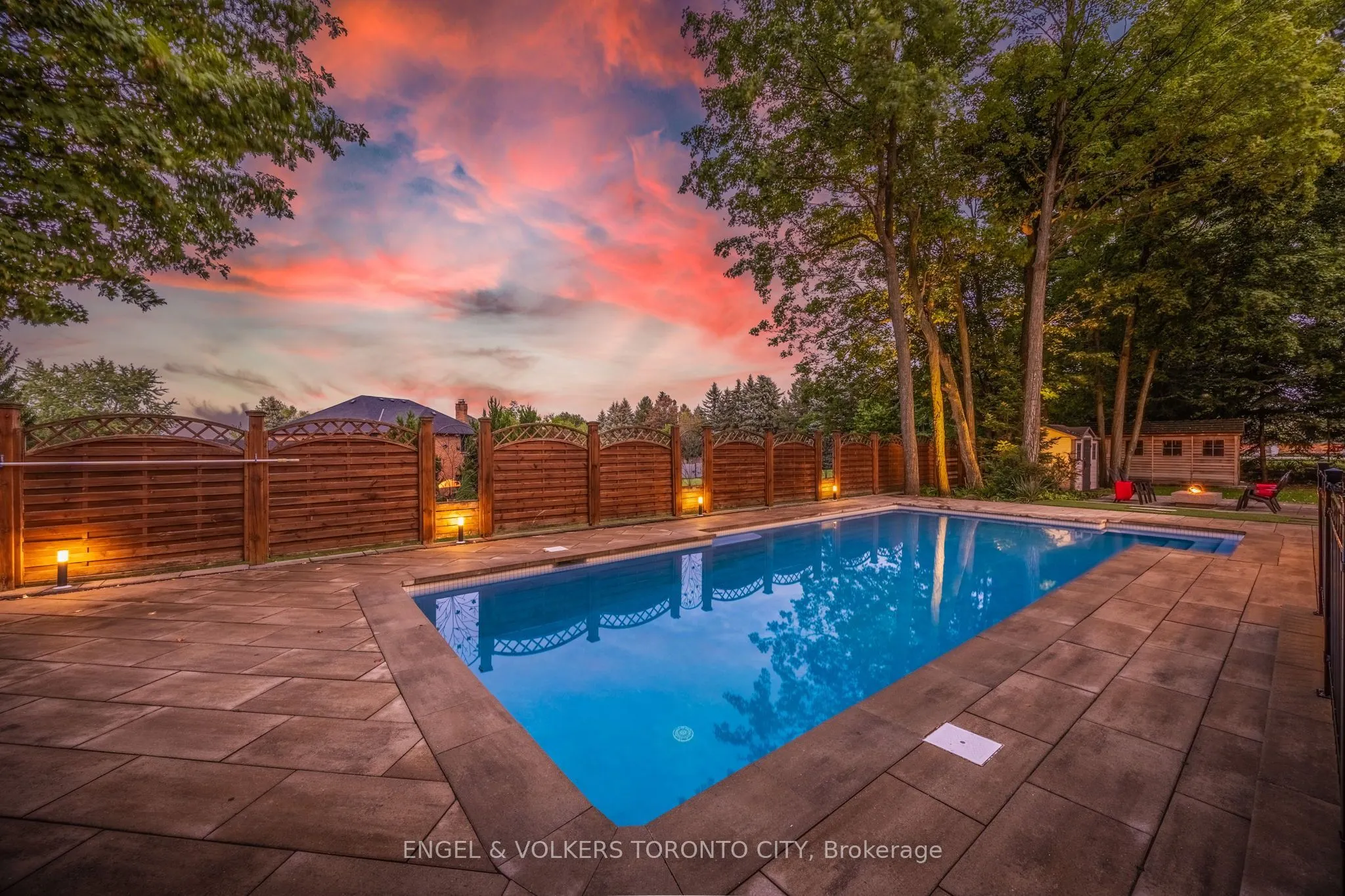 11 Cedarwood Crescent