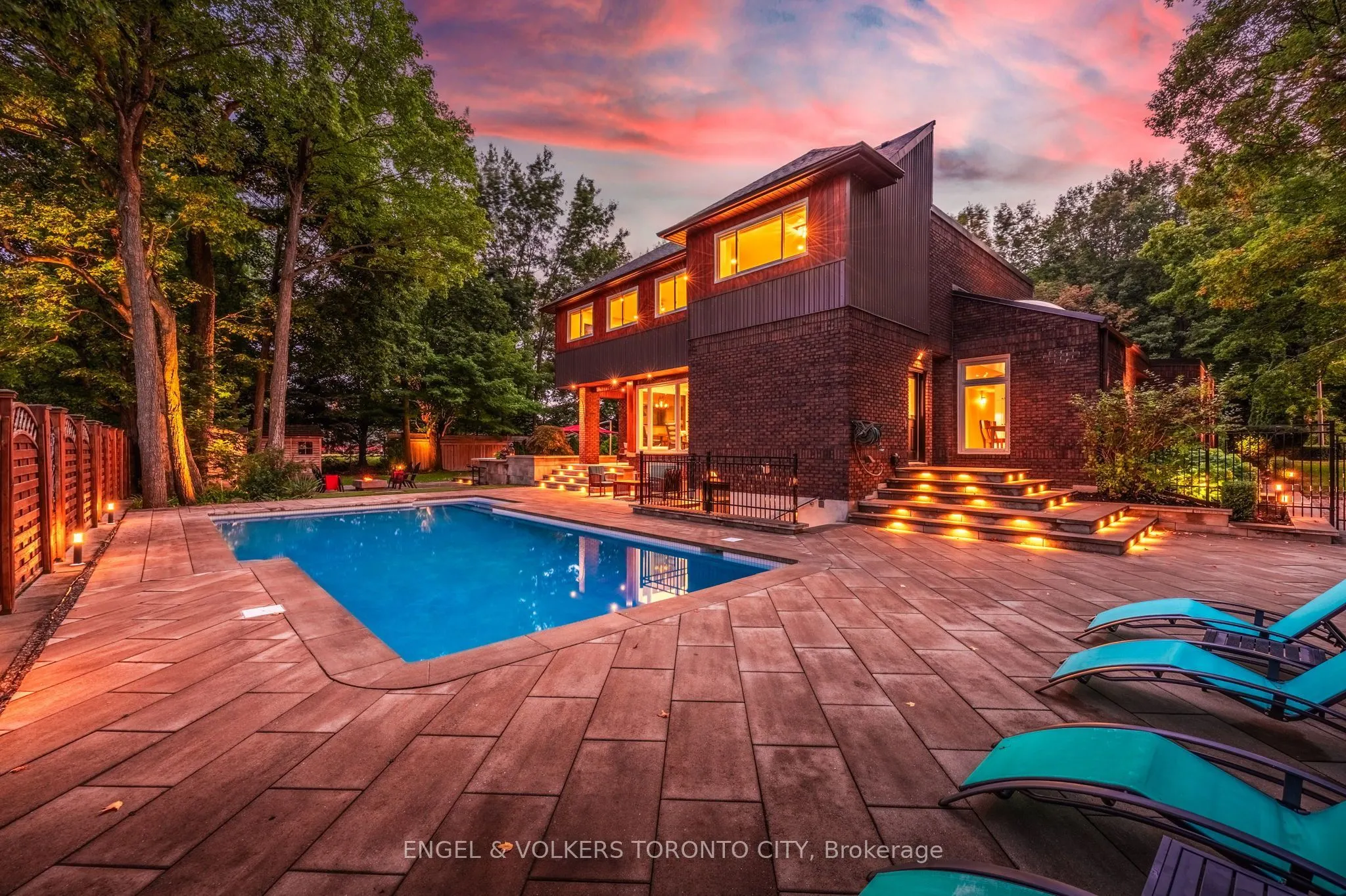 11 Cedarwood Crescent