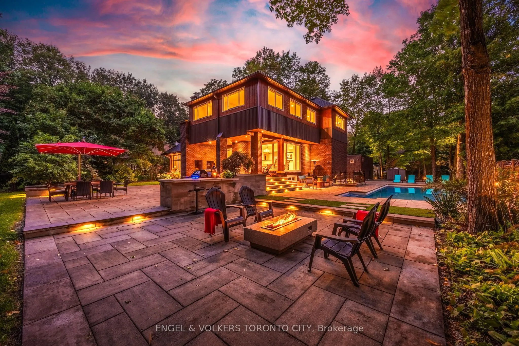 11 Cedarwood Crescent