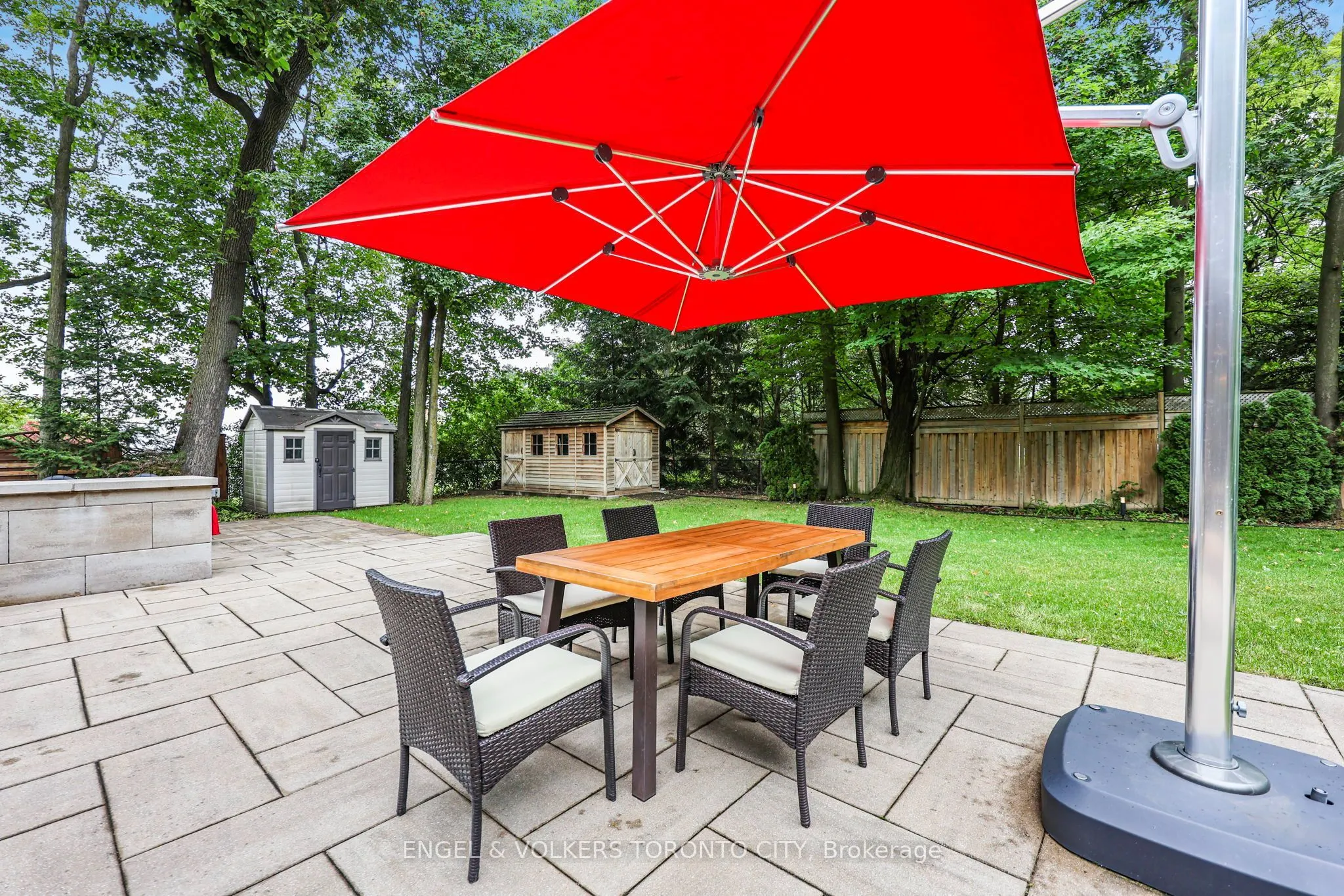 11 Cedarwood Crescent