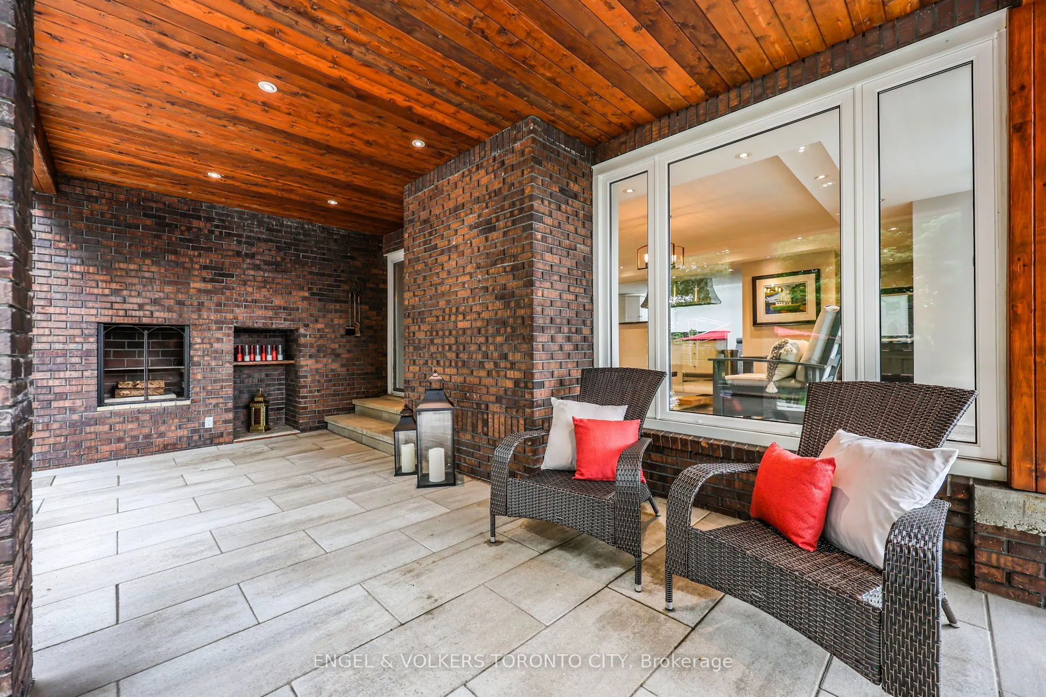 11 Cedarwood Crescent