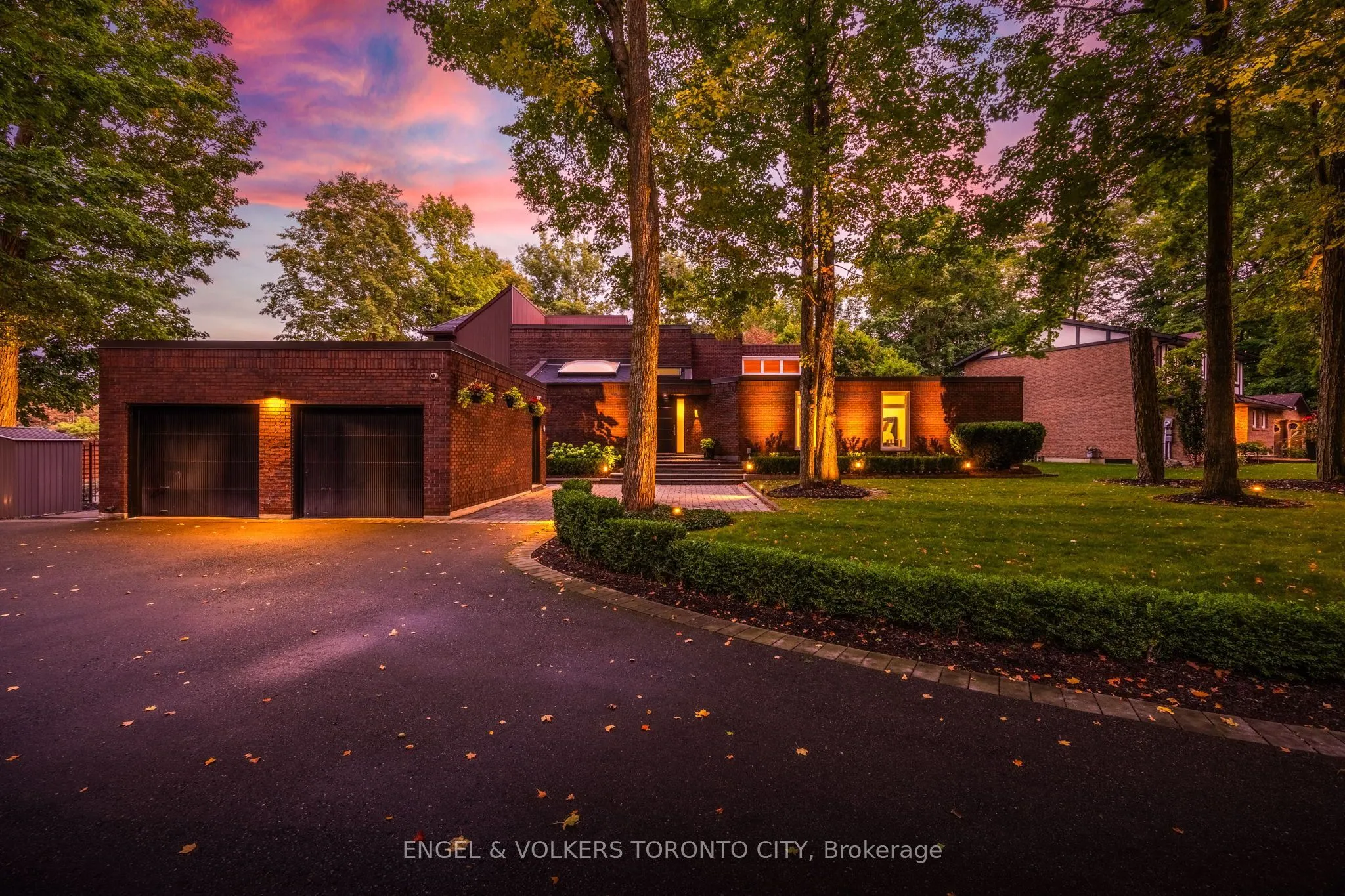 11 Cedarwood Crescent