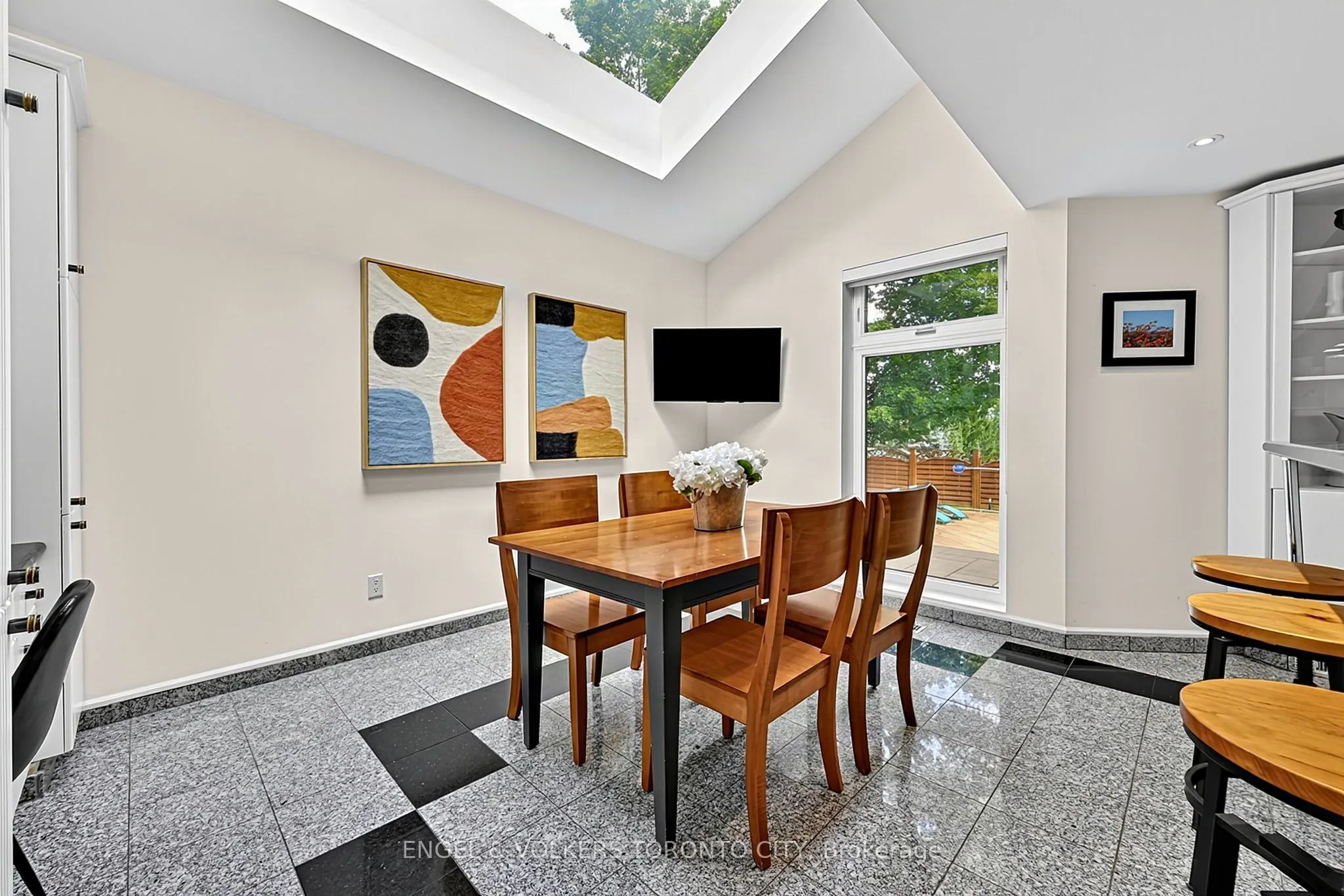11 Cedarwood Crescent