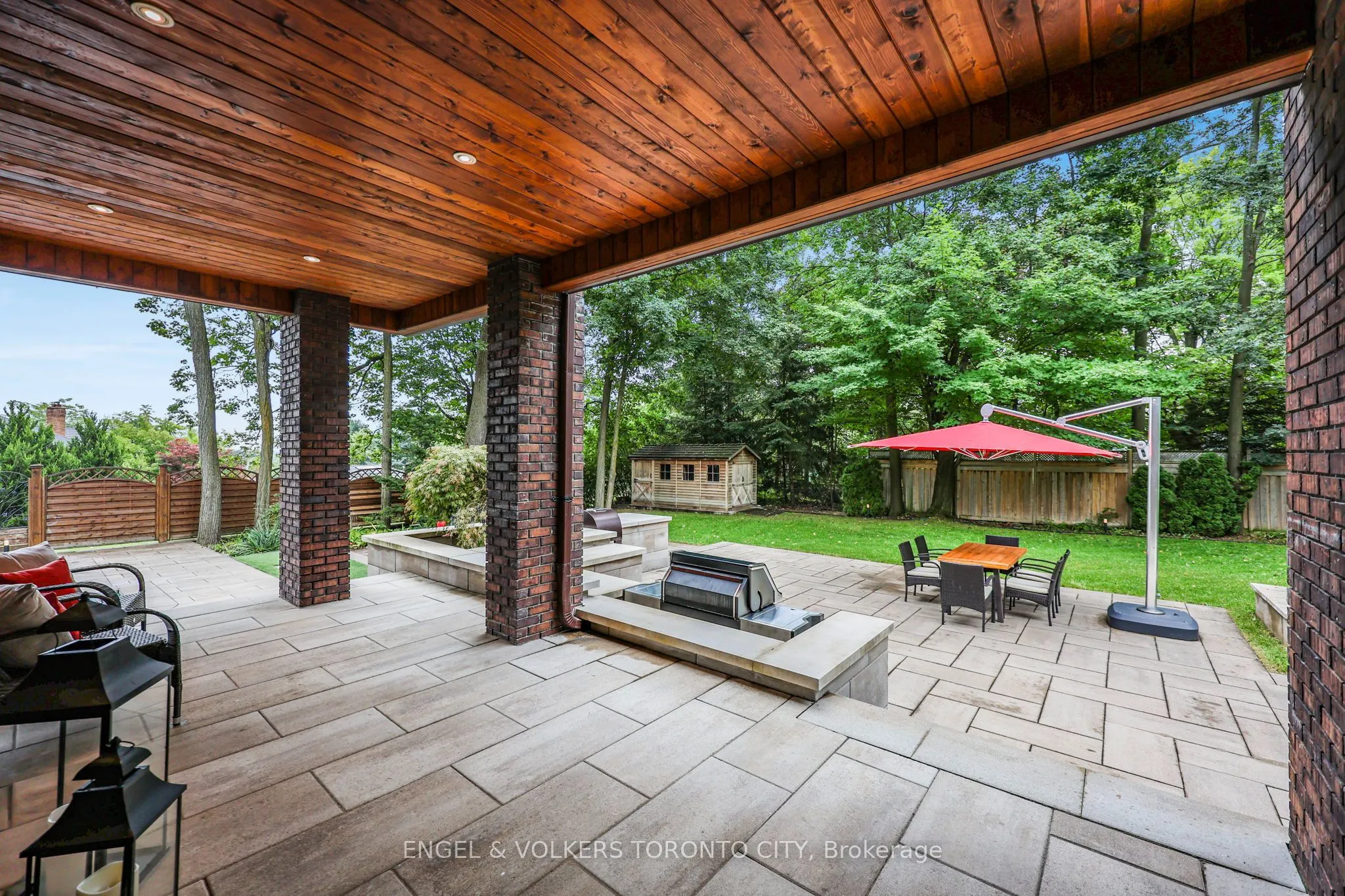11 Cedarwood Crescent