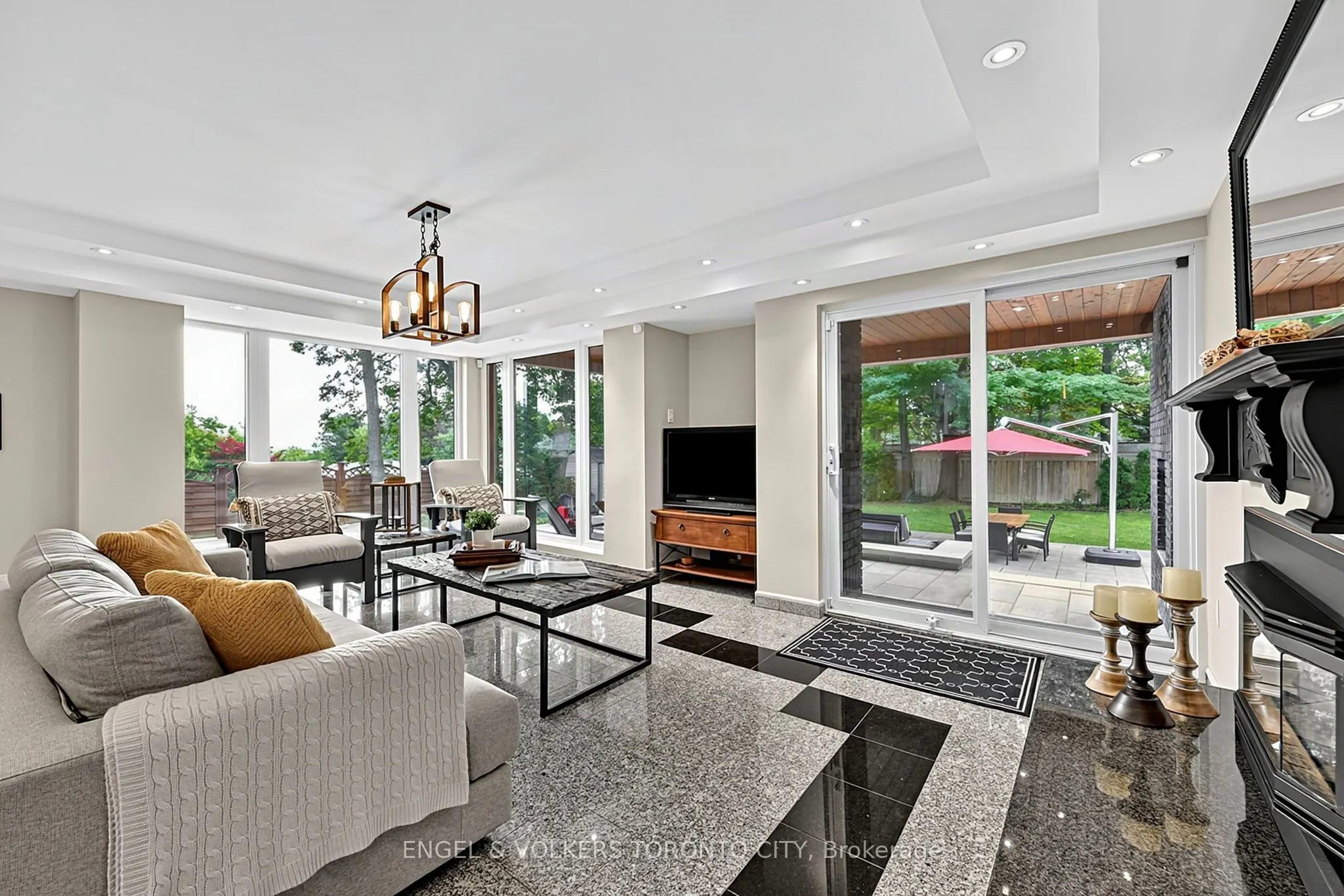 11 Cedarwood Crescent