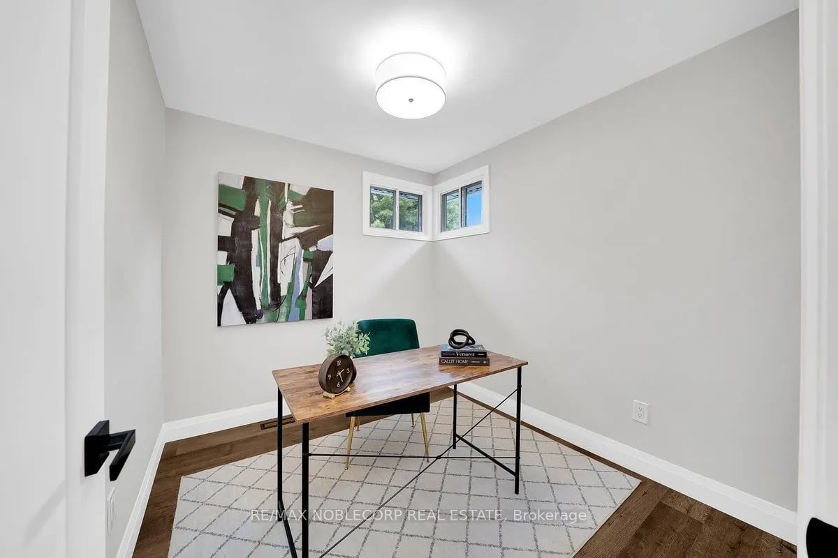 163 Main Street W