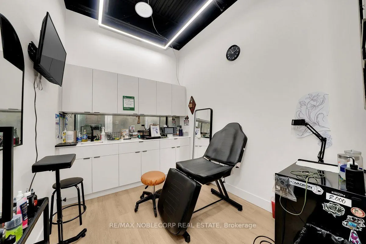 15 Willis Road #C