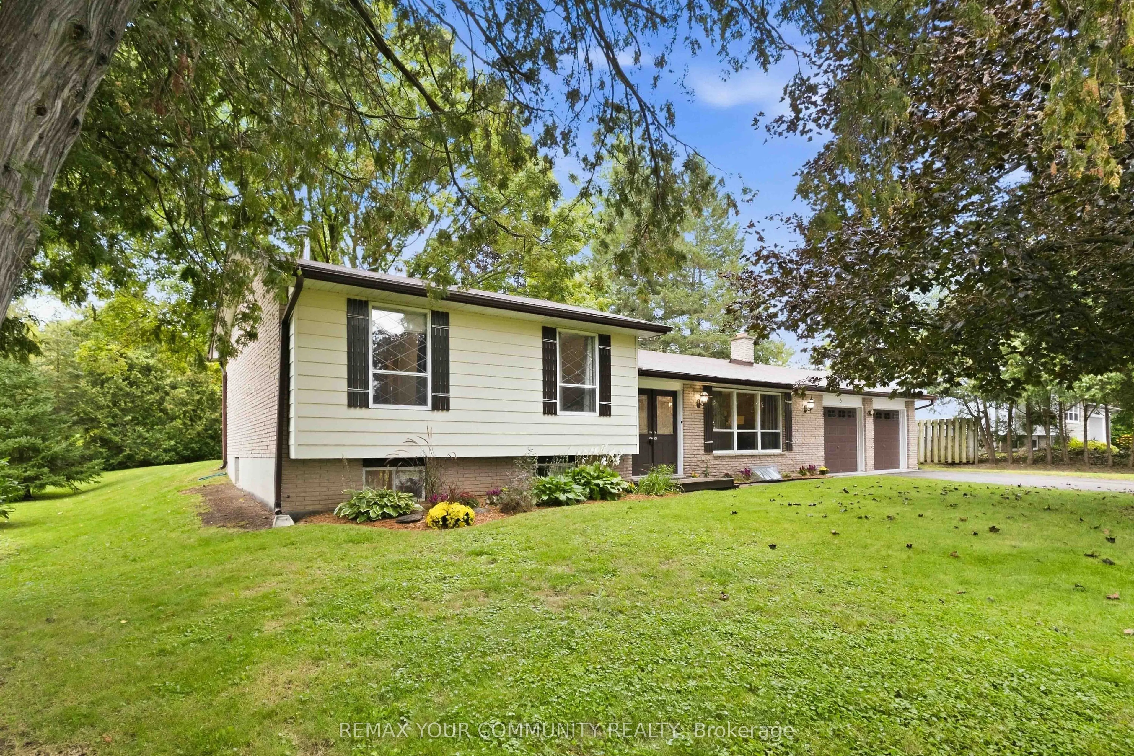 5 Medina Square