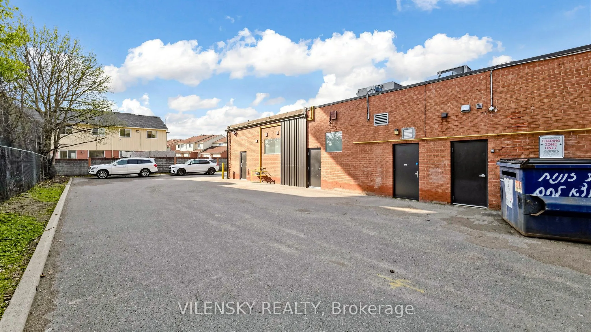 7241 Bathurst Street #11