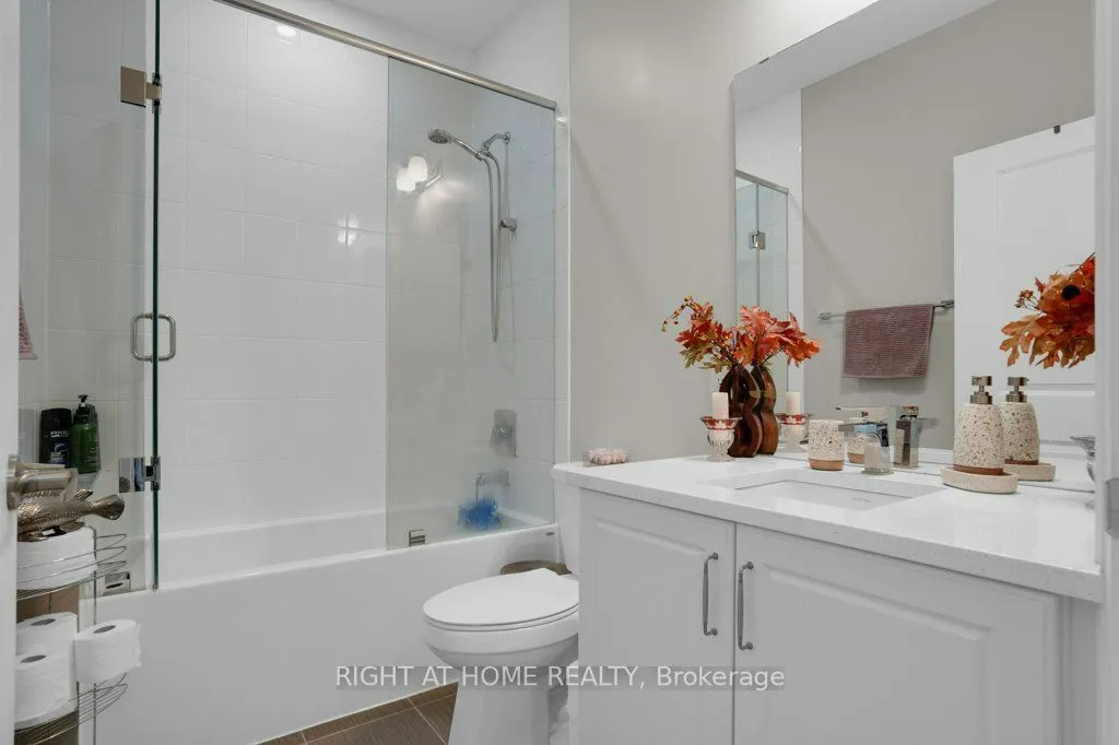 6 Plowman Lane