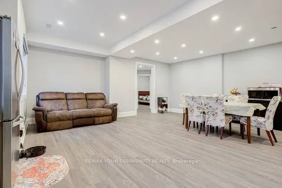 20111 Bathurst Street E #LOWER