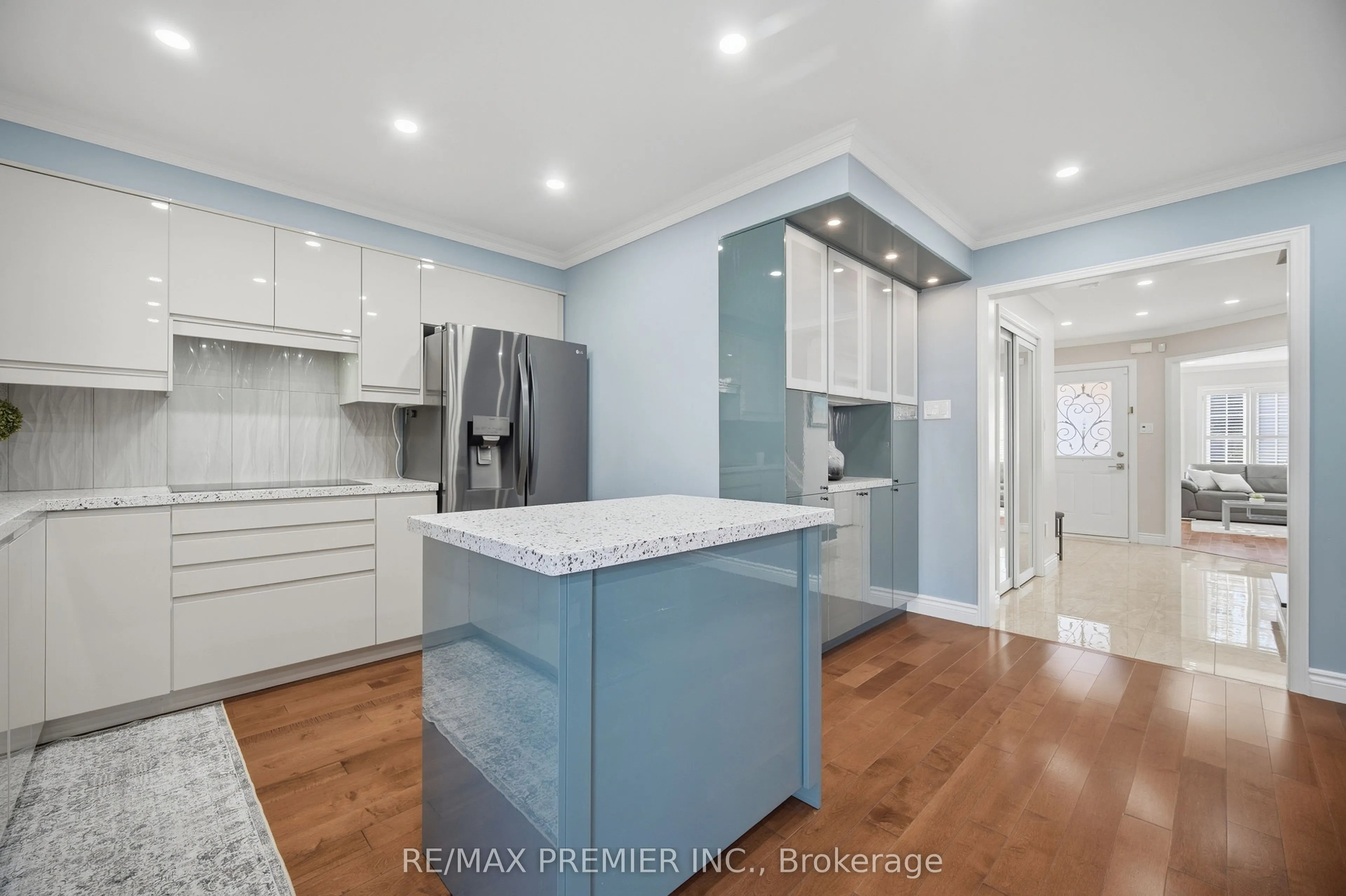 102 Pinedale Gate #66