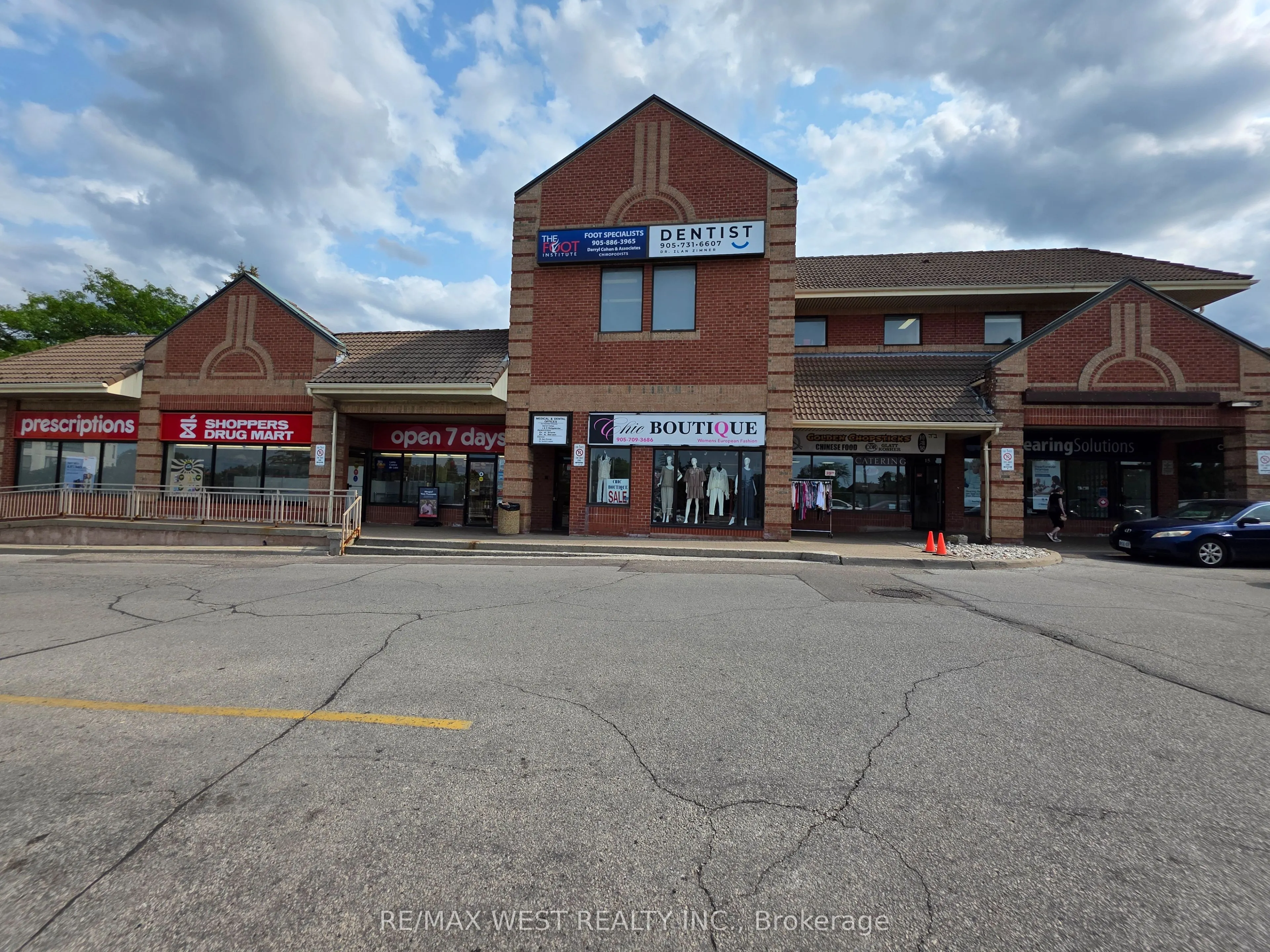441 Clark Avenue W #16A