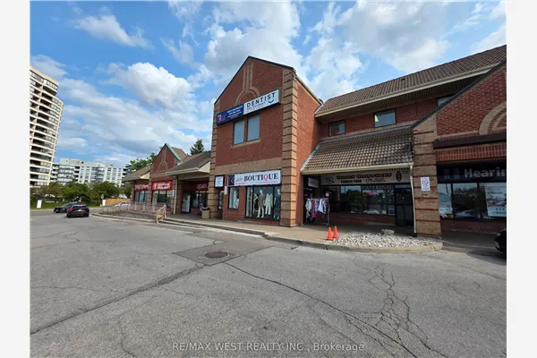 441 Clark Avenue W
