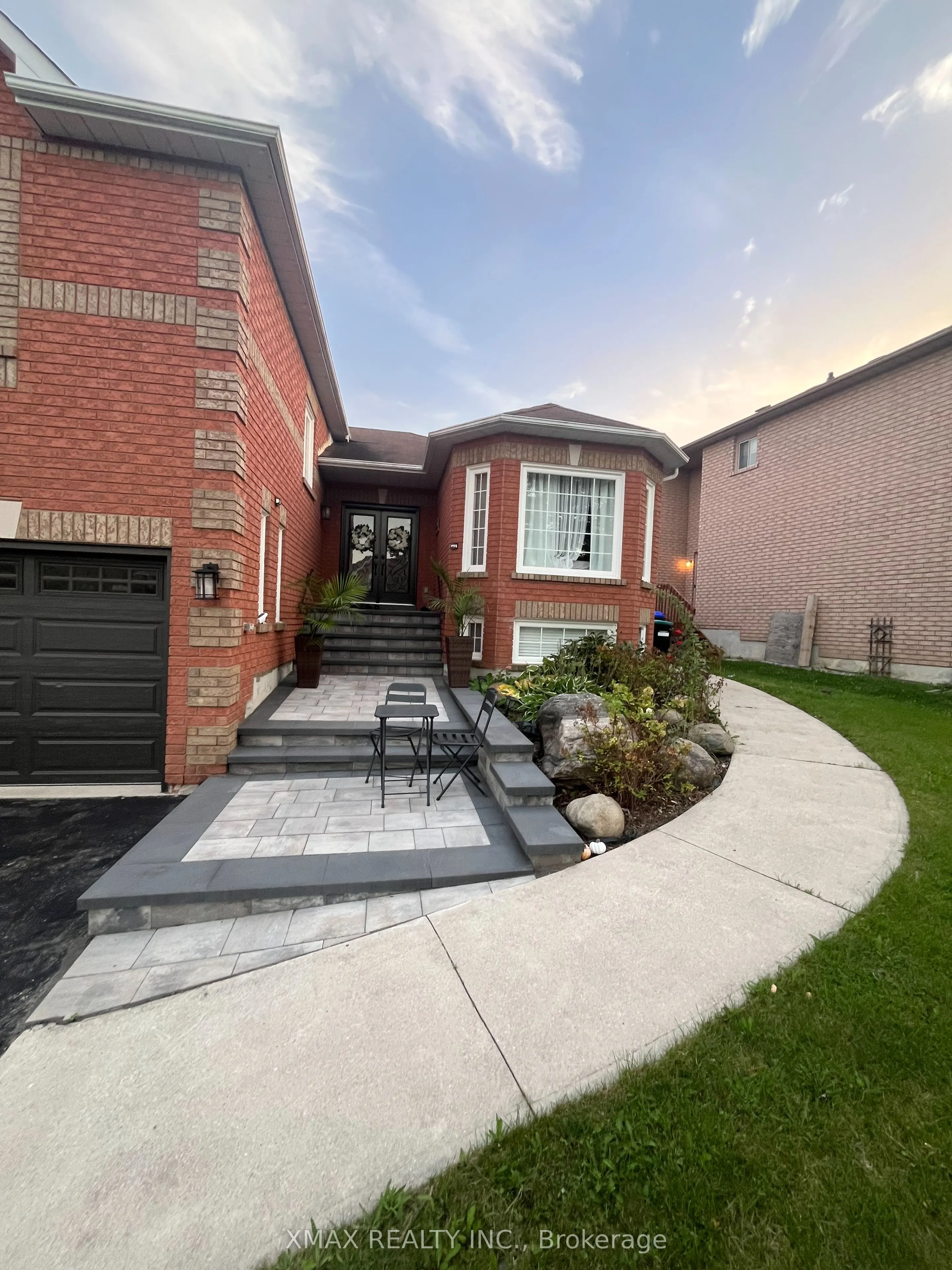 4 Depeuter Crescent