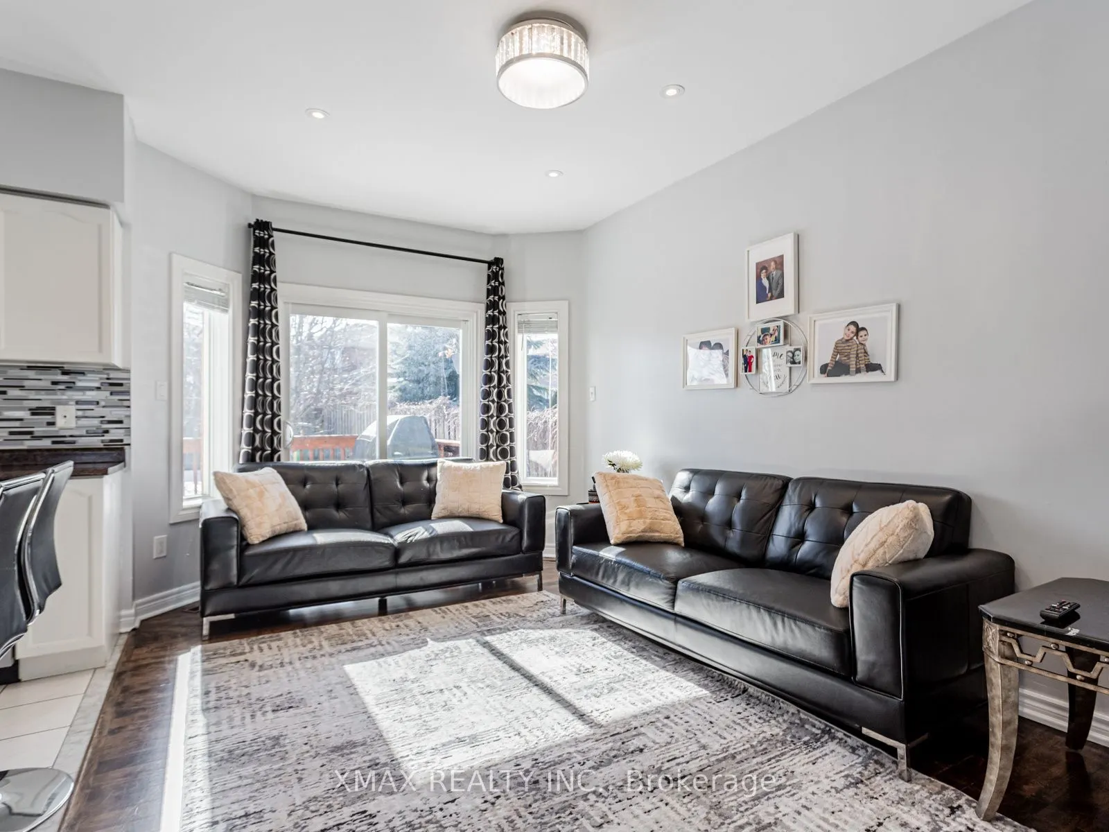 4 Depeuter Crescent