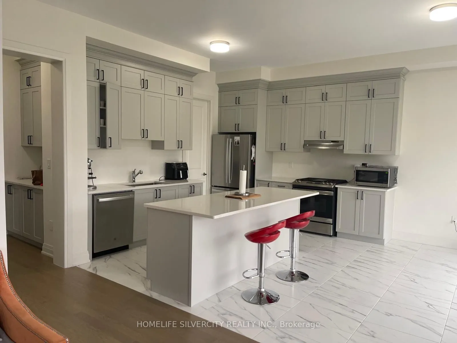 26 Hummingbird Grove