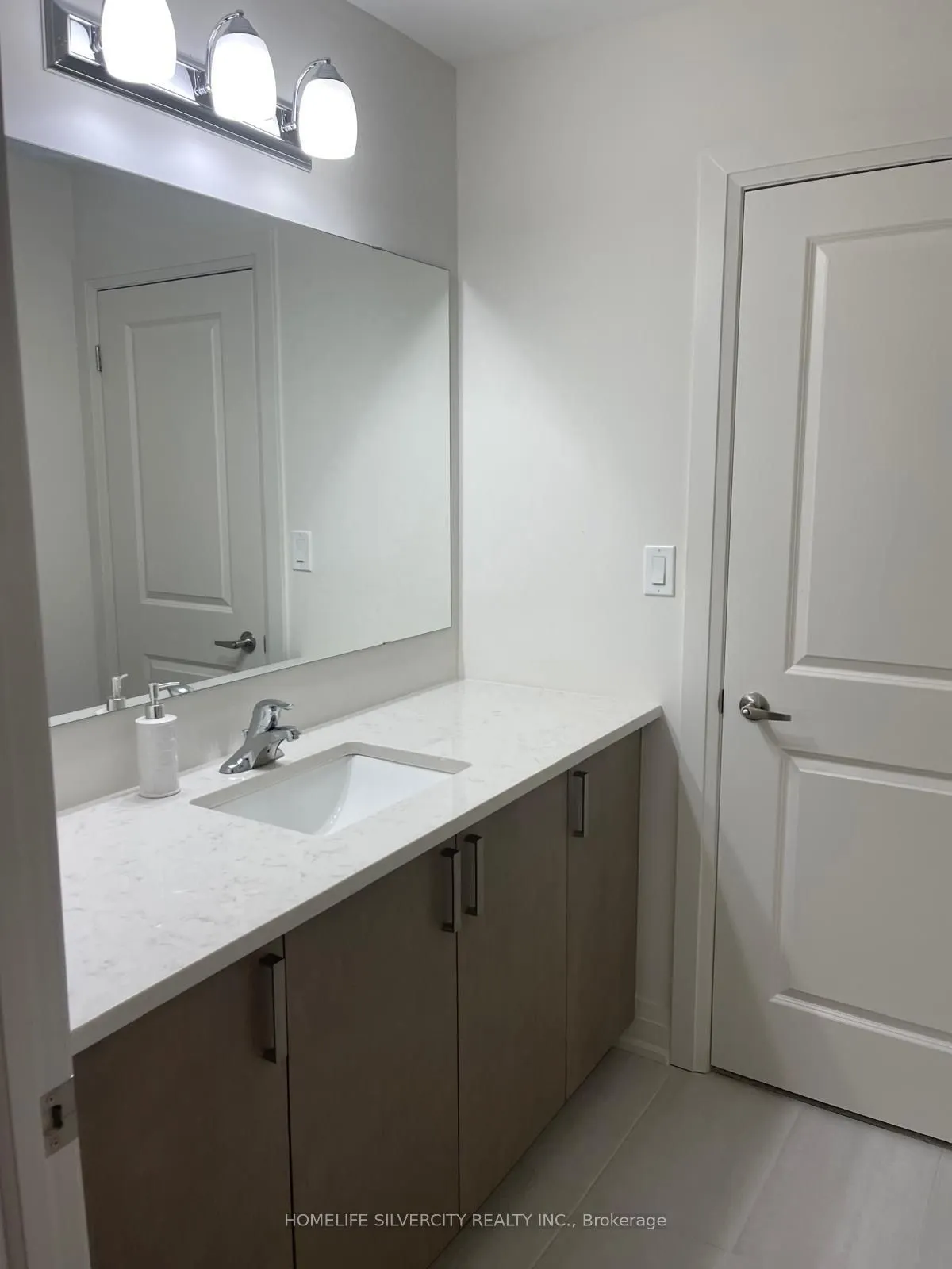 26 Hummingbird Grove