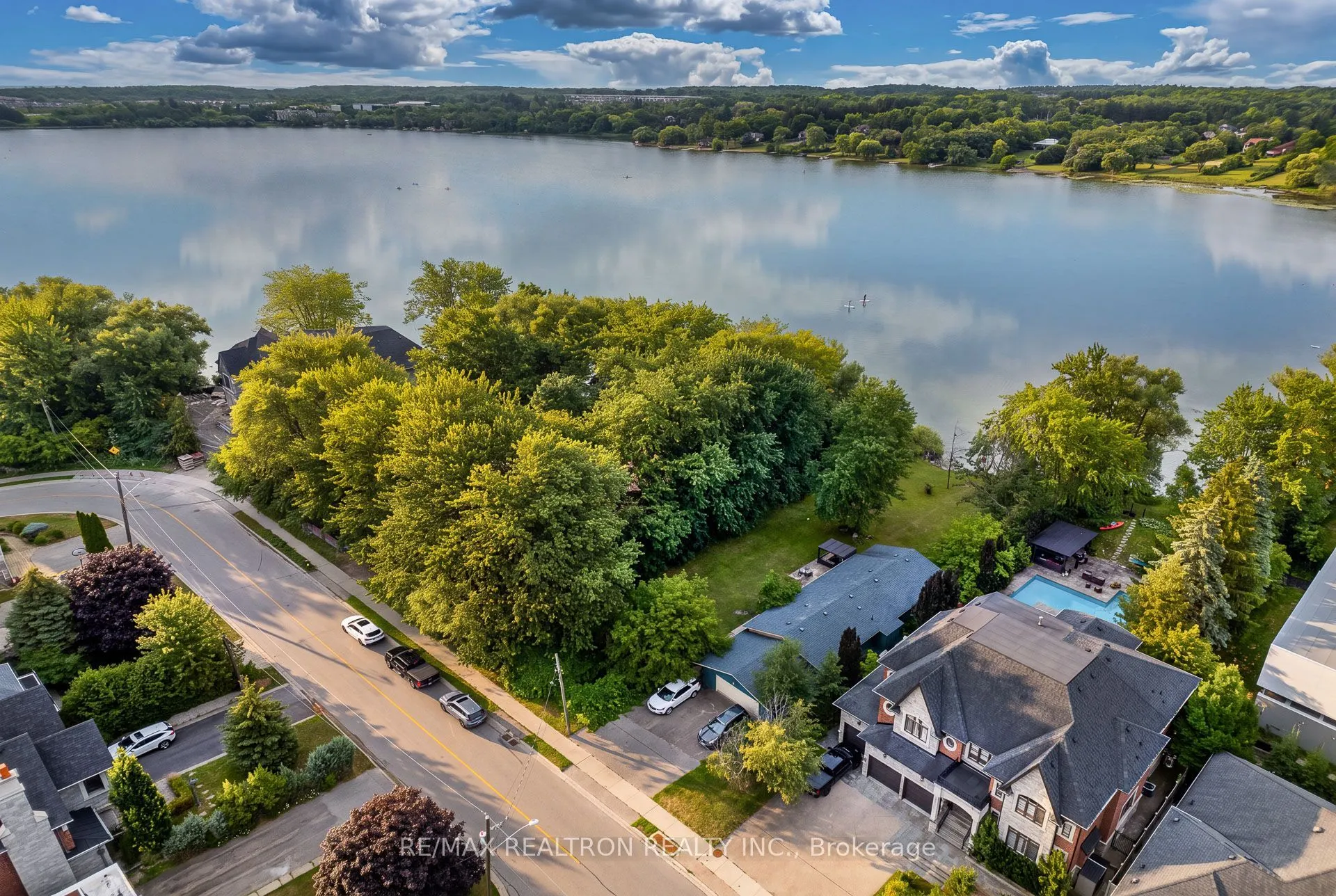 173 Lakeland Crescent