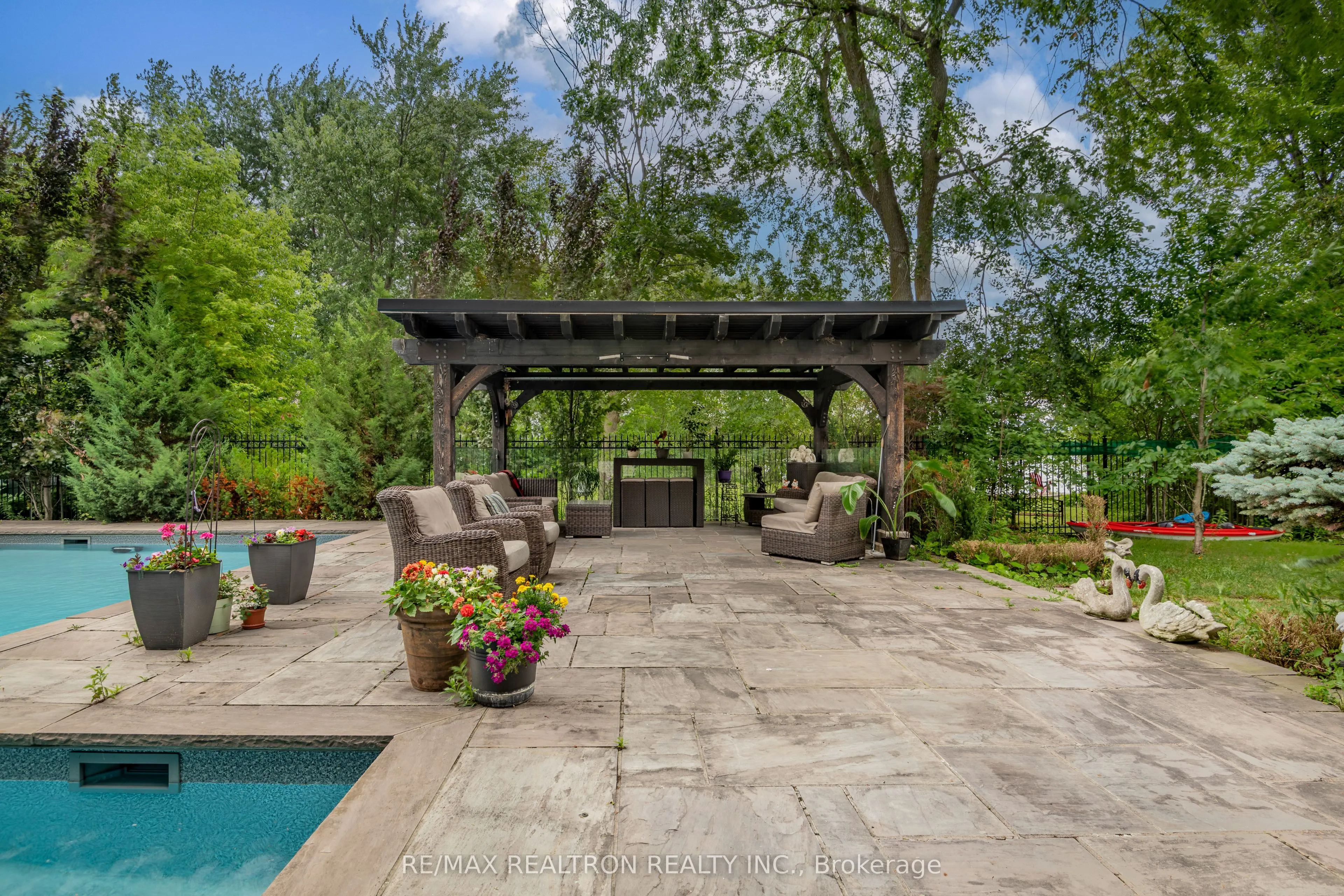 173 Lakeland Crescent