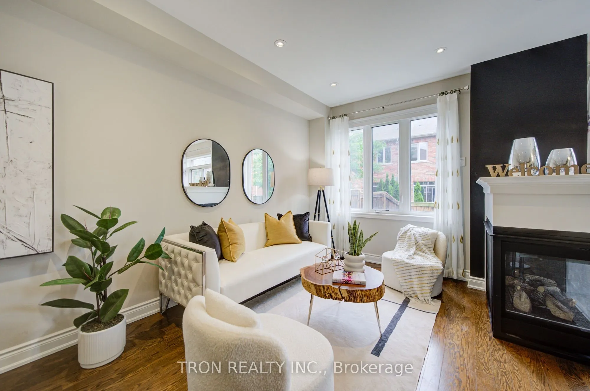 33 Mazarine Lane