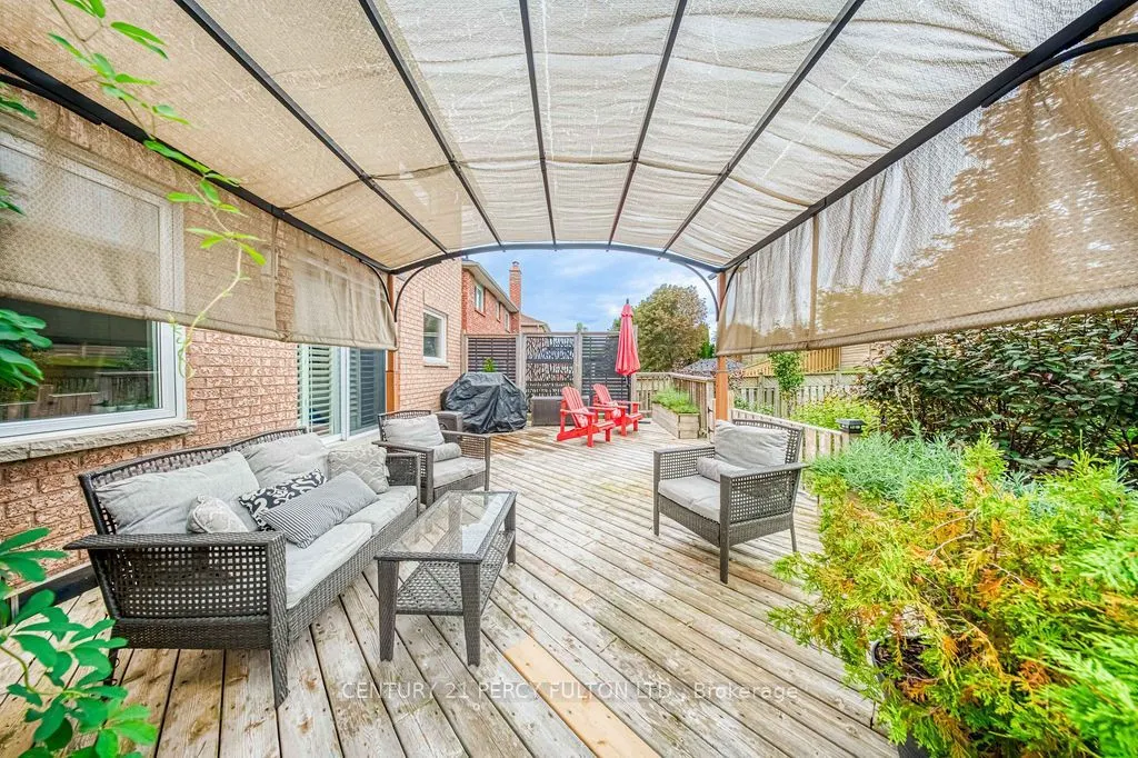 84 Loraview Lane