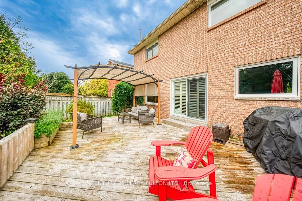 84 Loraview Lane