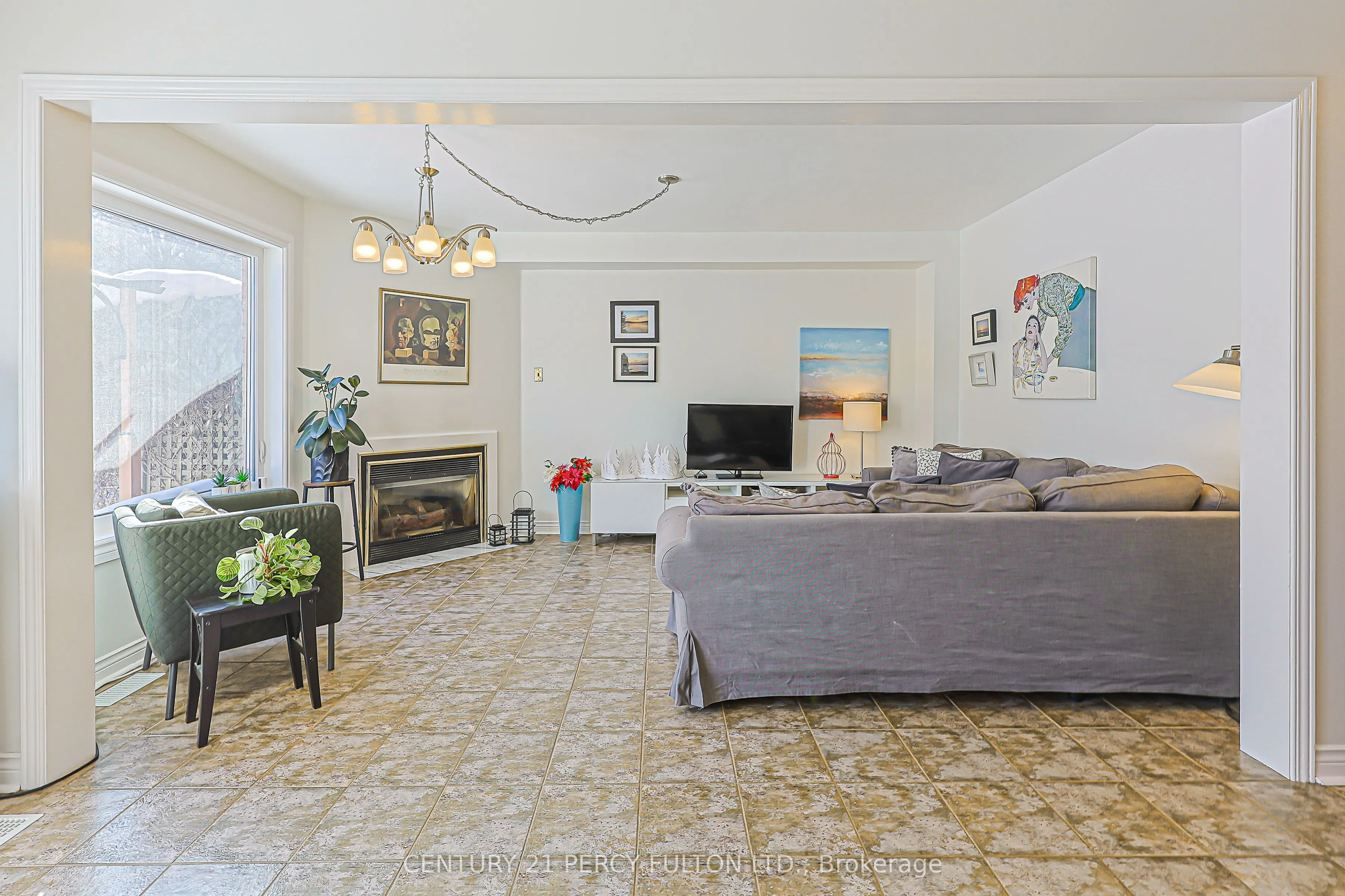 84 Loraview Lane