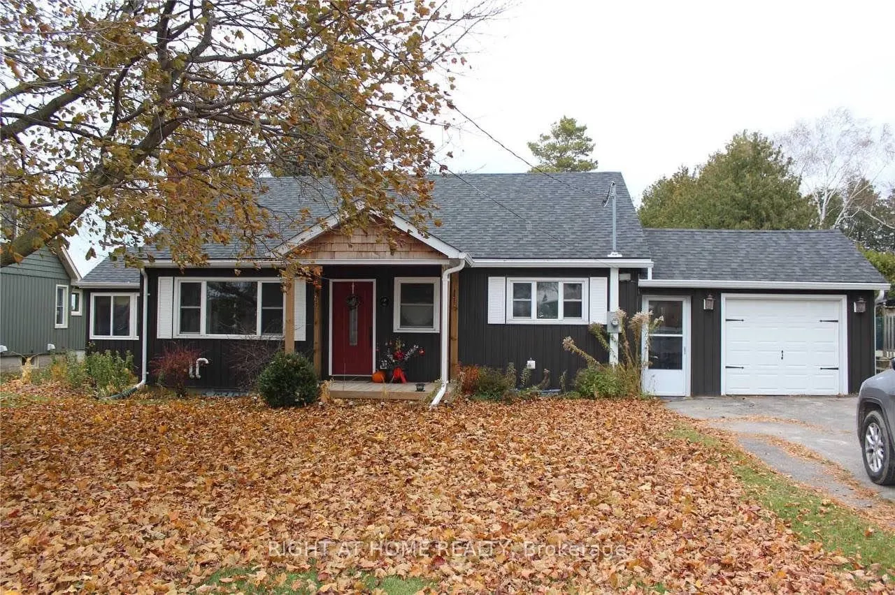 96 Simcoe Street