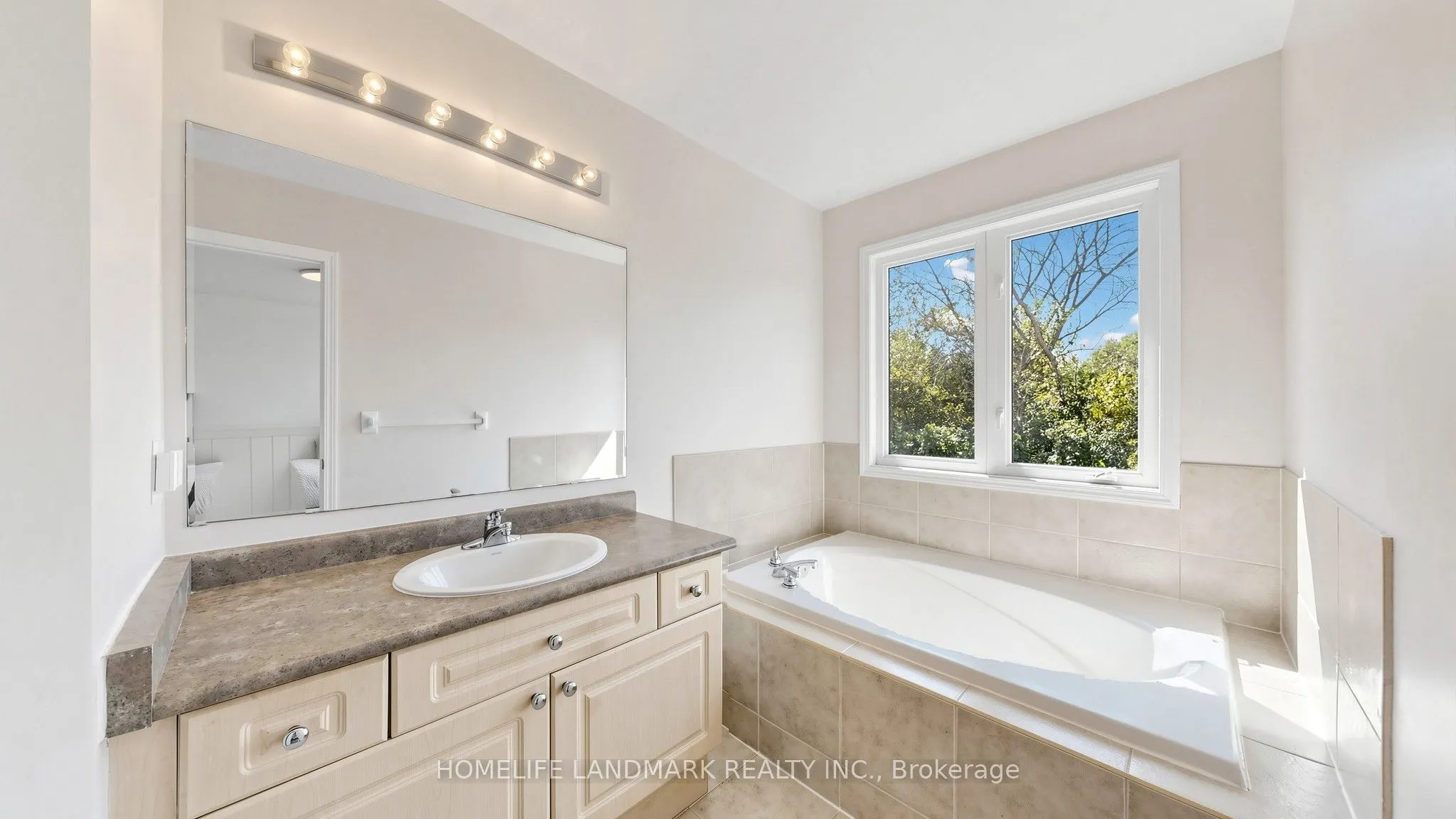 157 Dougherty Crescent