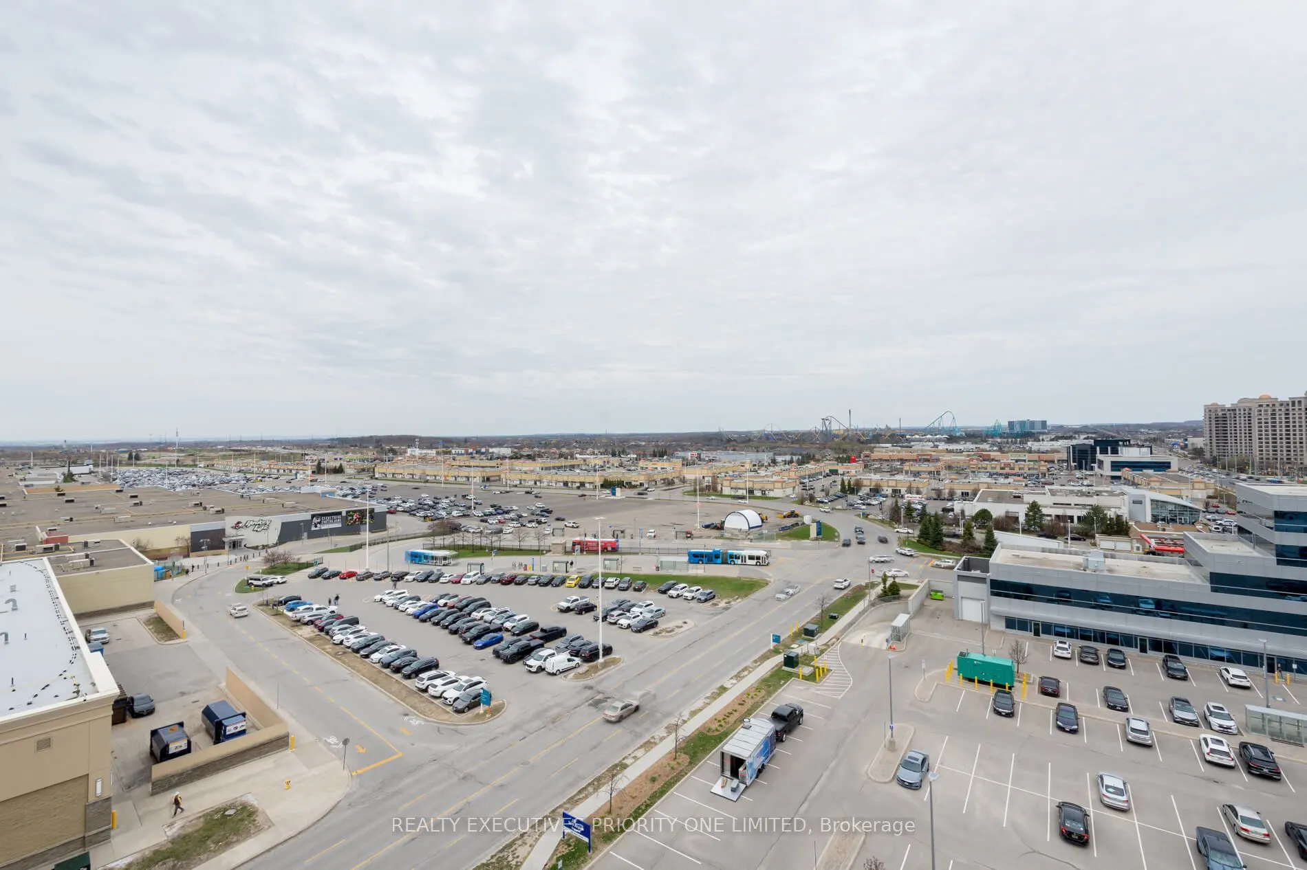 9000 Jane Street #923