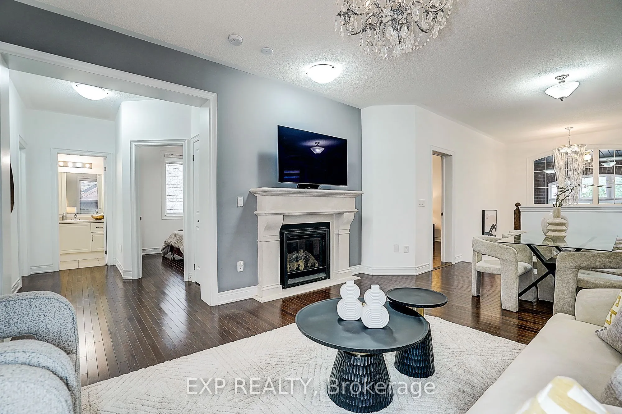574 Sweetwater Crescent