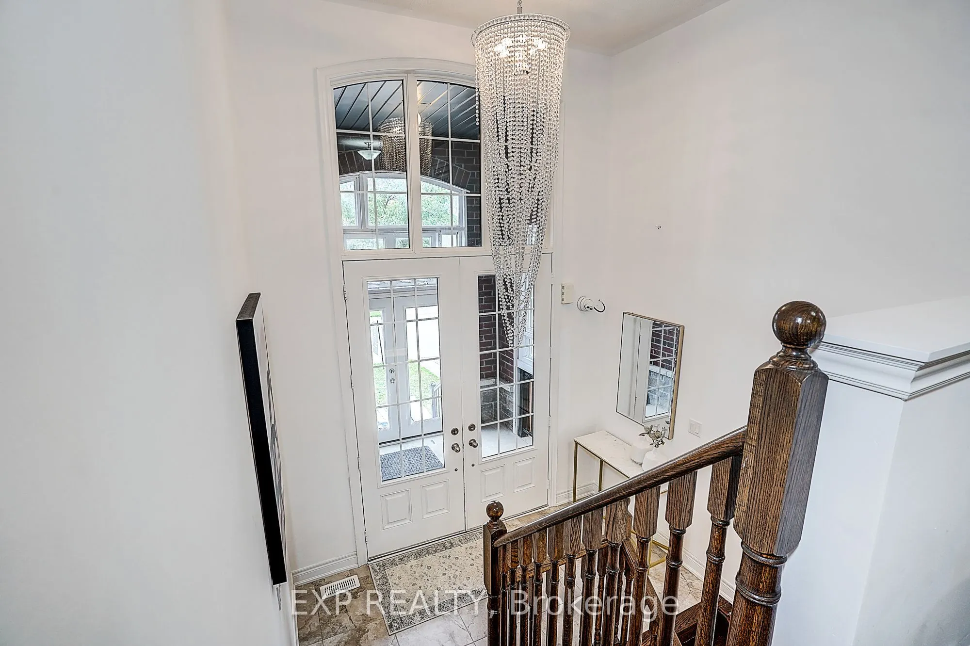 574 Sweetwater Crescent
